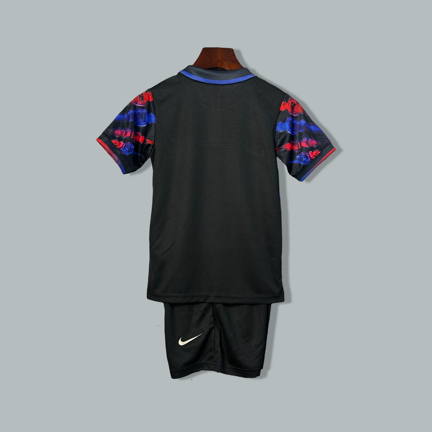 Barcelona 25/26 “Expressionist Future” Premium Kids Kit