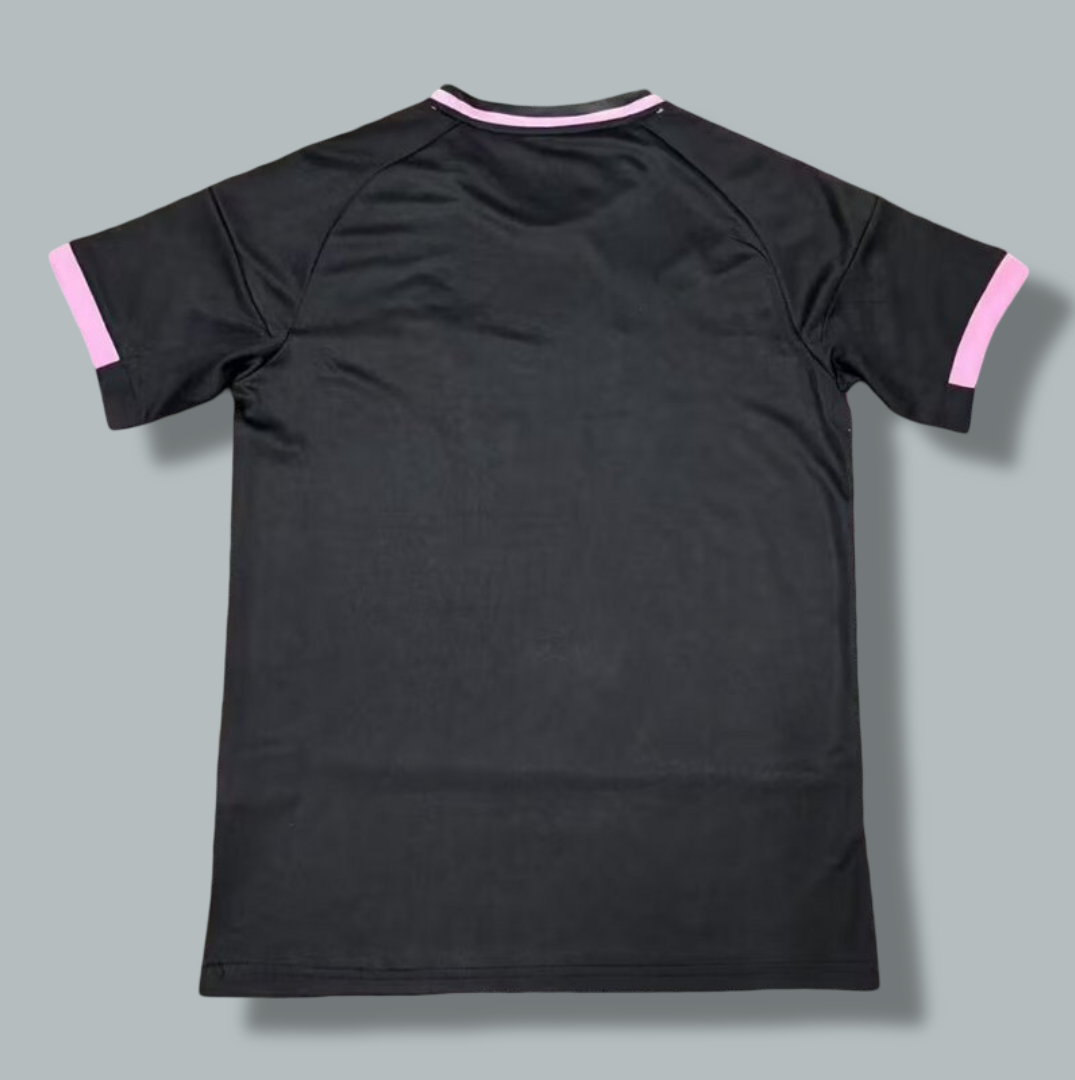 Real Madrid 25/26 "Rosa Serpente" Premium Kit