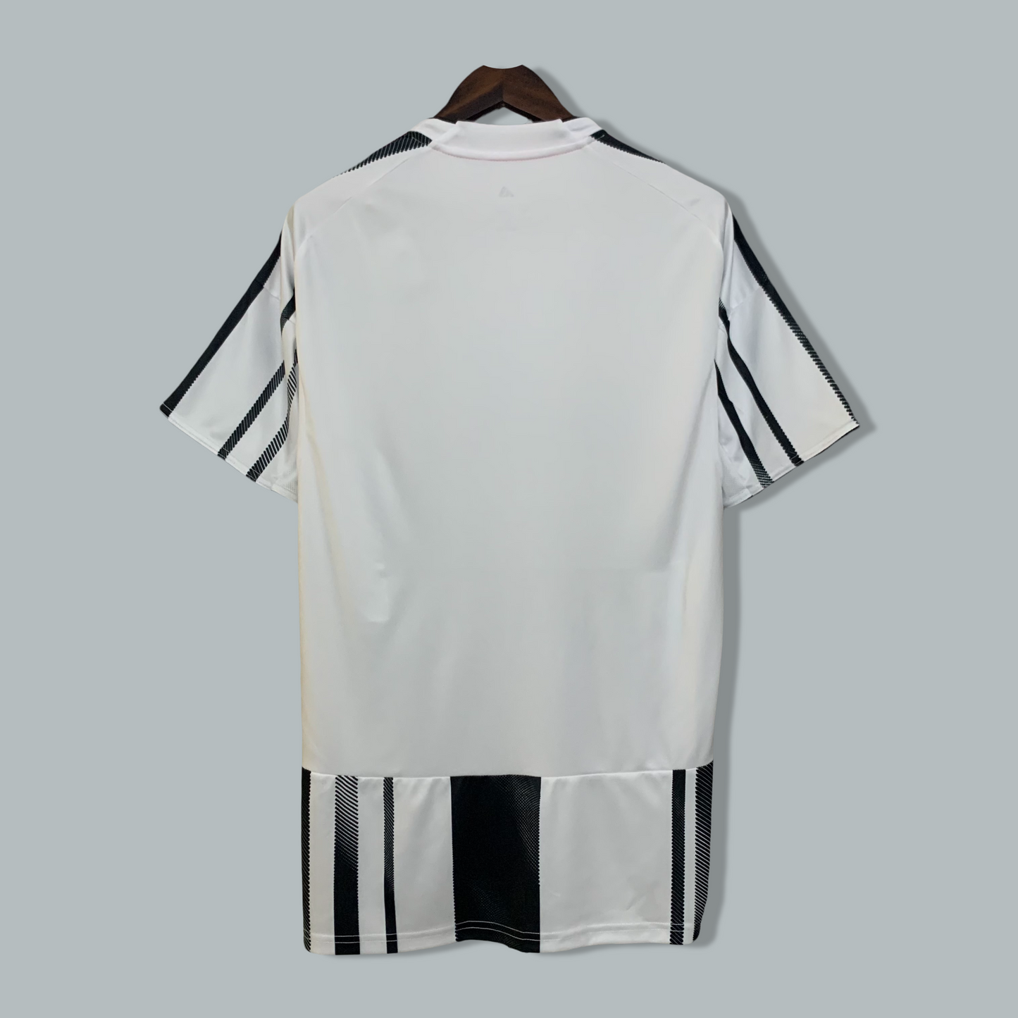 Juventus 25-26 Home Kit