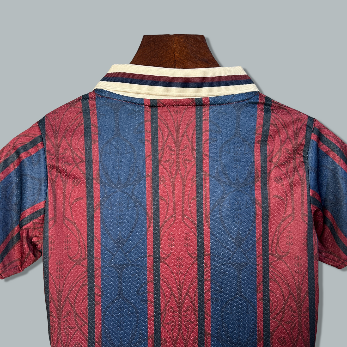 Barcelona 25/26 "125th Anniversary" Premium Kids Kit