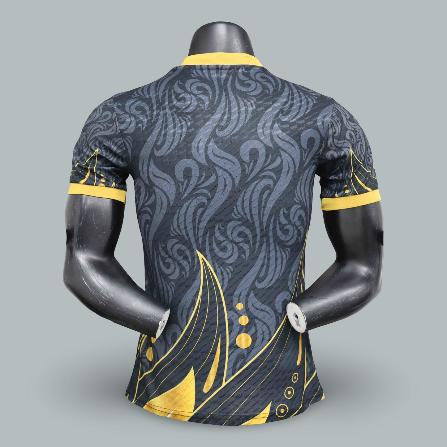 Real Madrid 25/26 "Golden Wolf" Player Version Premium Kit