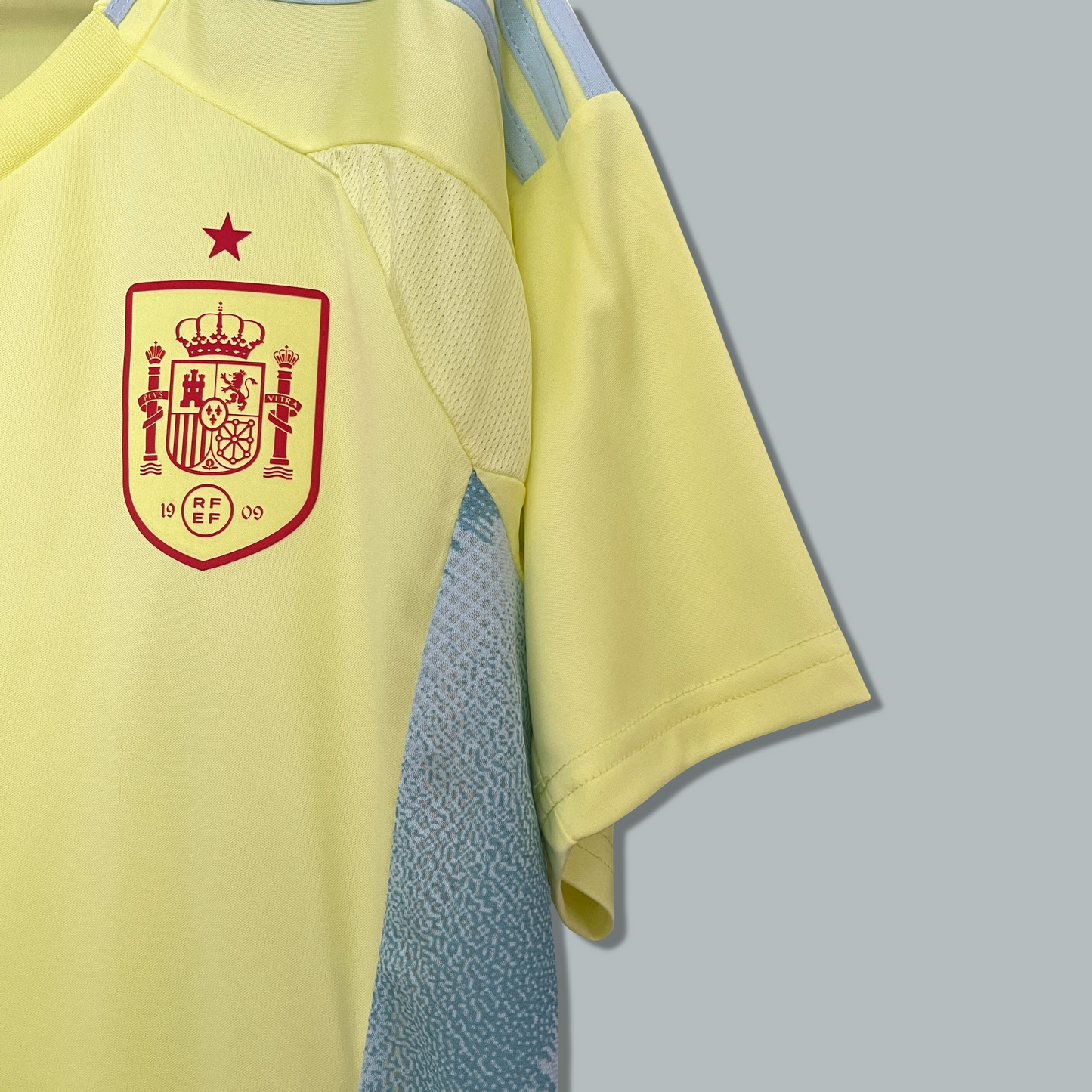 Spain 24/25 Away Kit