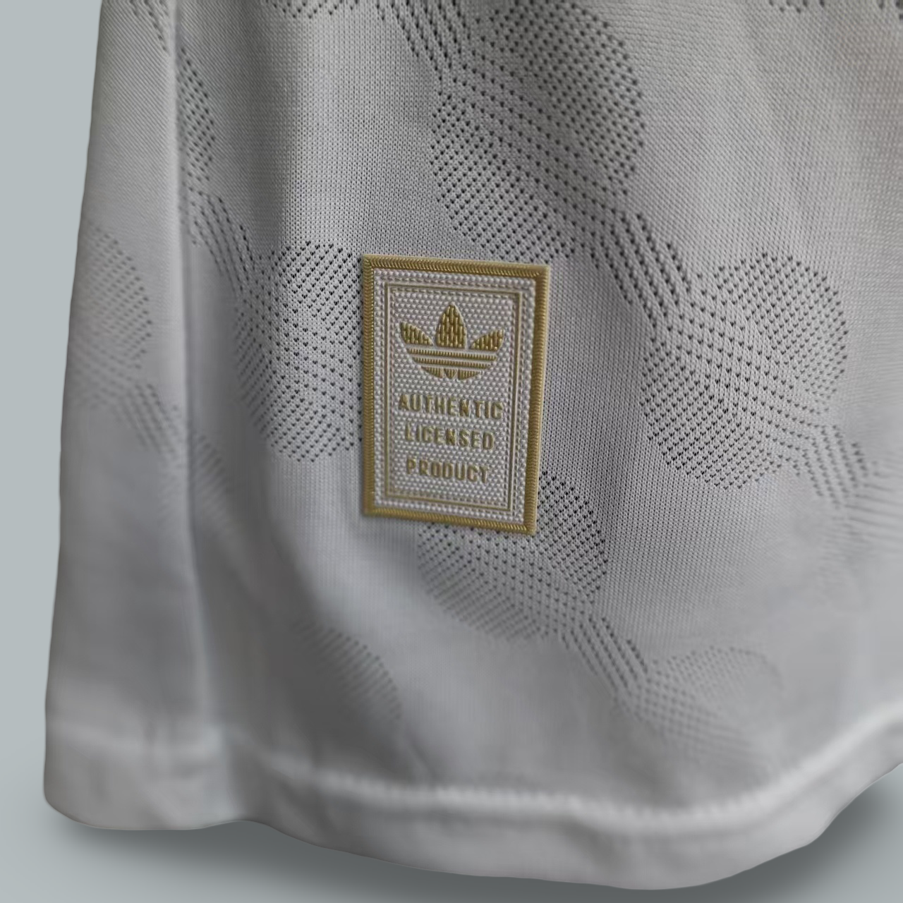Real Madrid 25/26 "Classic Royal" Player Version Premium Kit