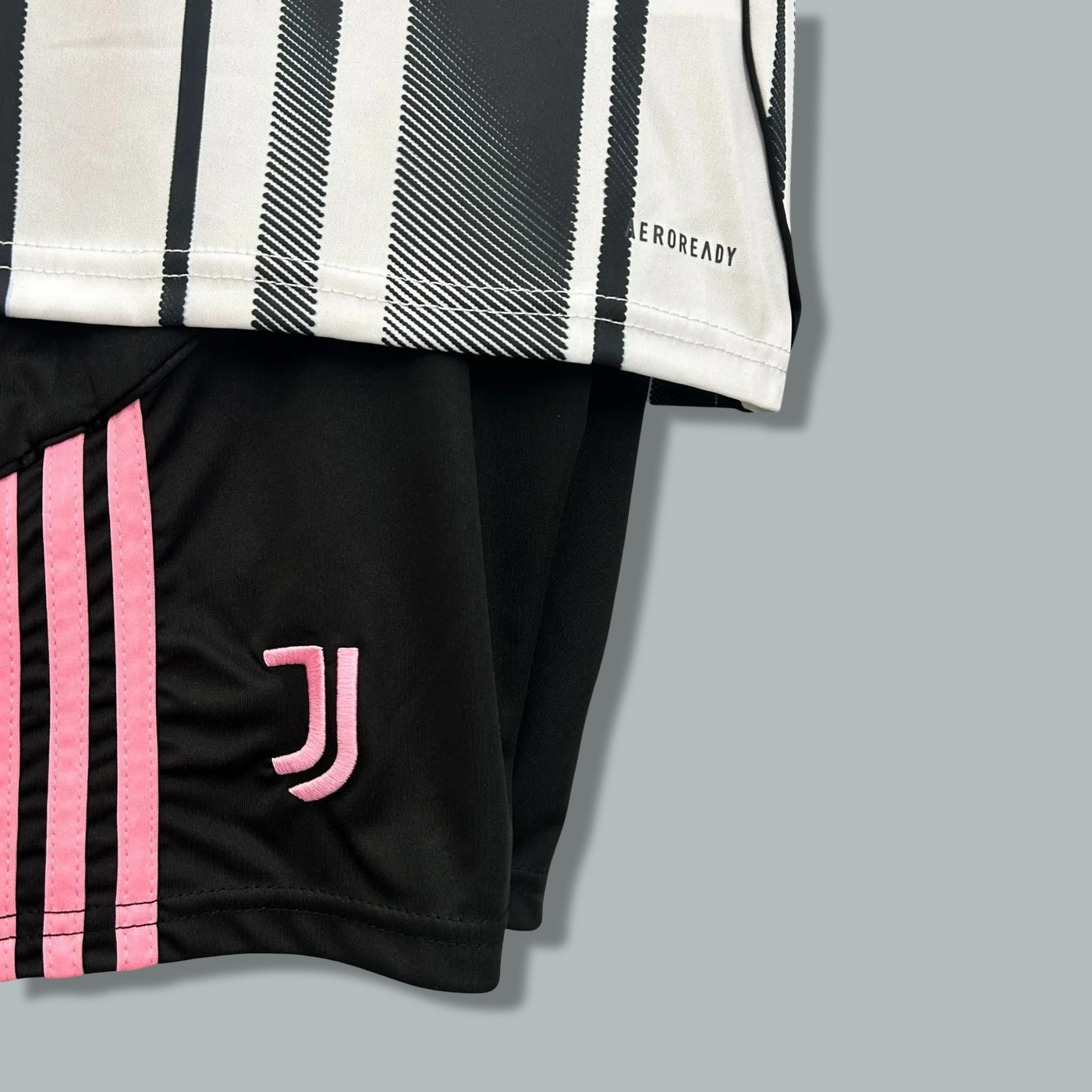 Juventus 25-26 Home Kids Kit