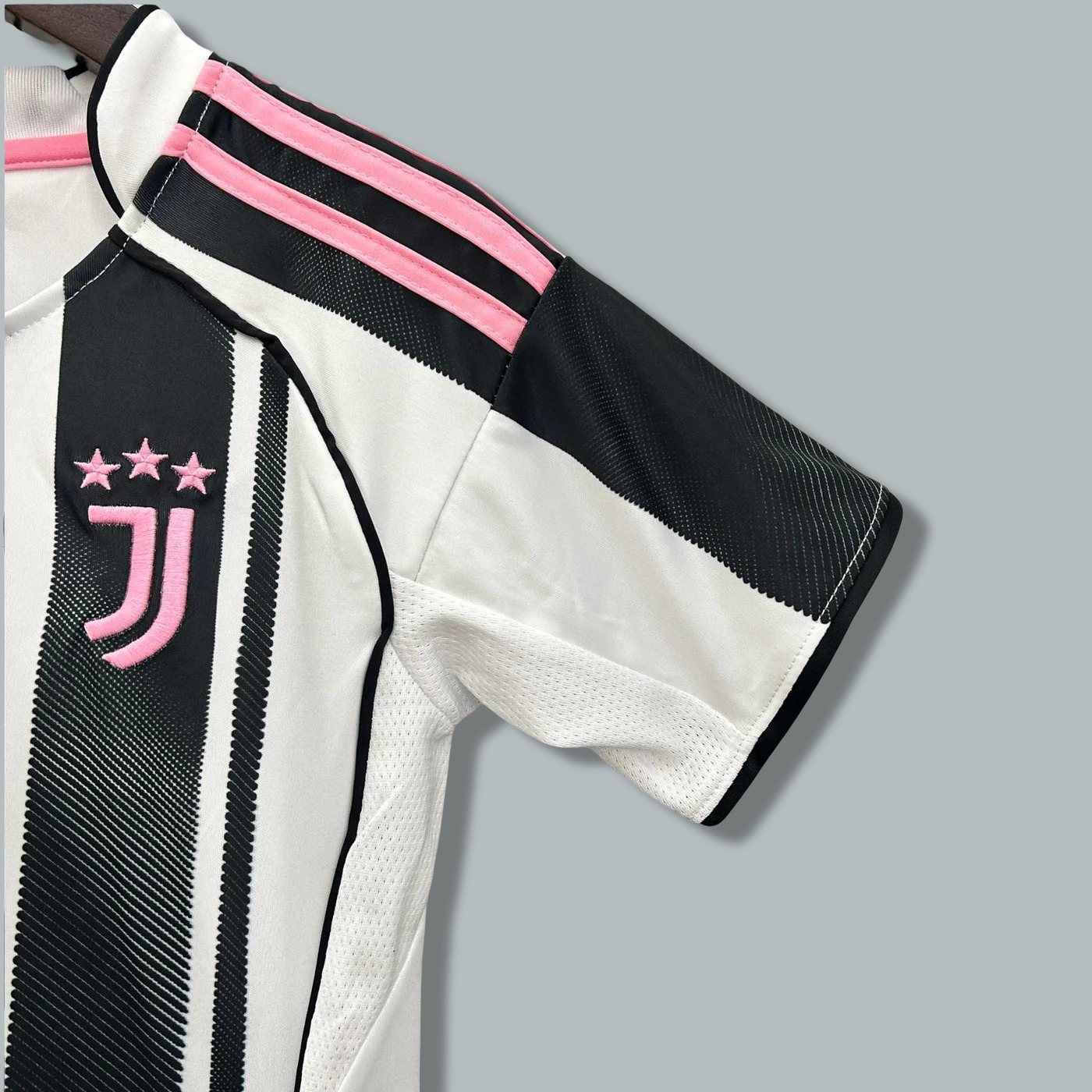 Juventus 25-26 Home Kids Kit