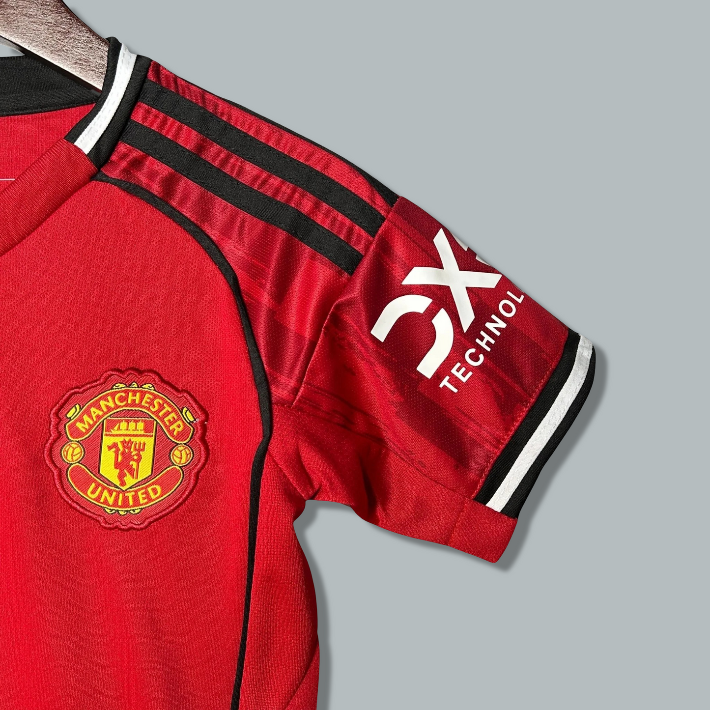 Manchester United 25/26 Home Kids Kit