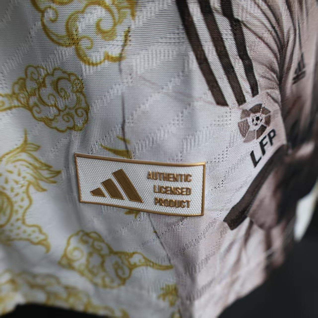 Real Madrid 25/26 "Royal Legends" Player Version Premium Kit