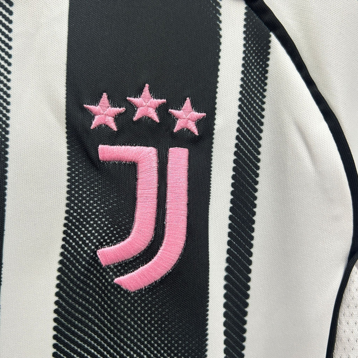 Juventus 25-26 Home Kids Kit