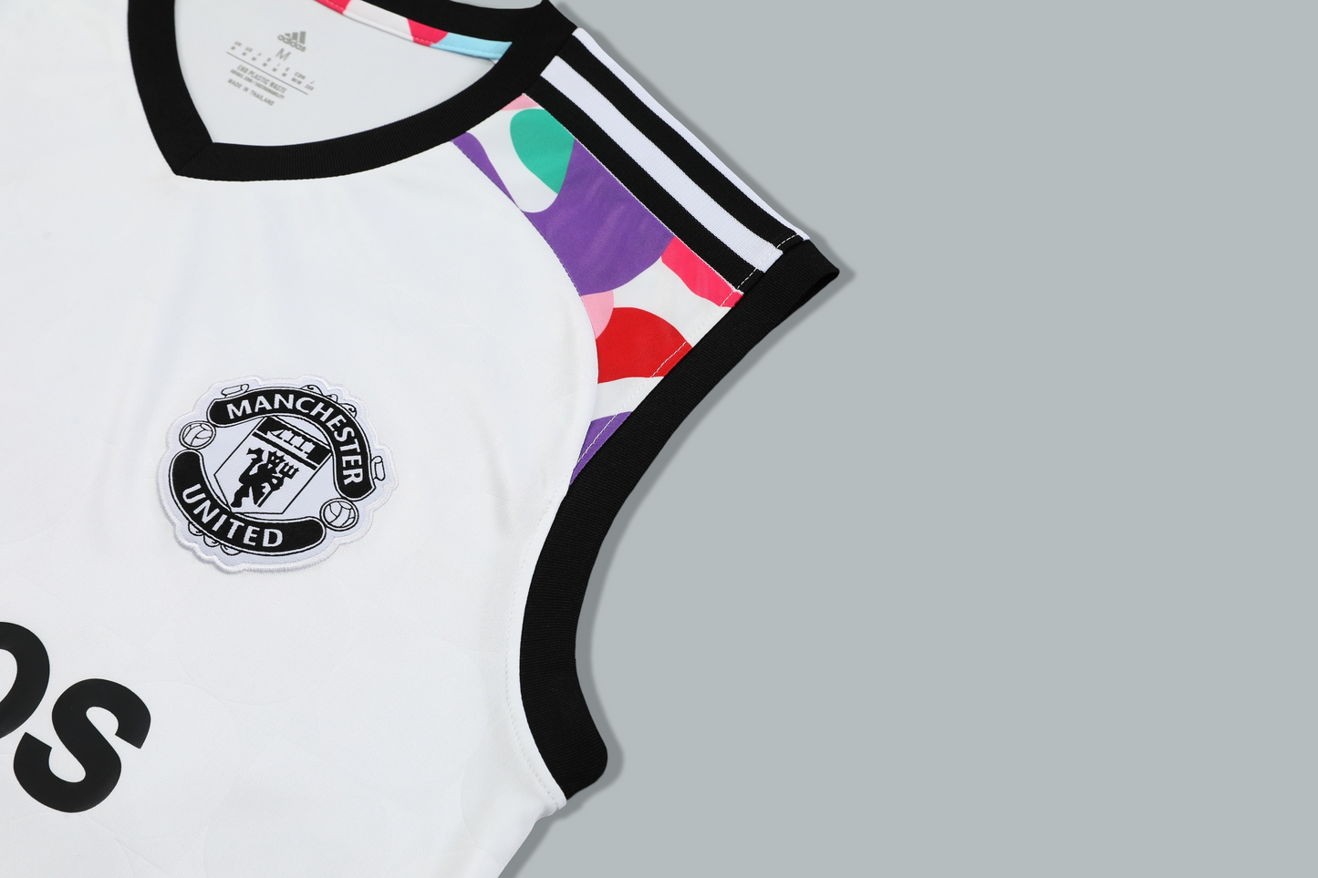 Manchester United 24/25 "White Prism" Sleeveless Training Jersey and Shorts Set