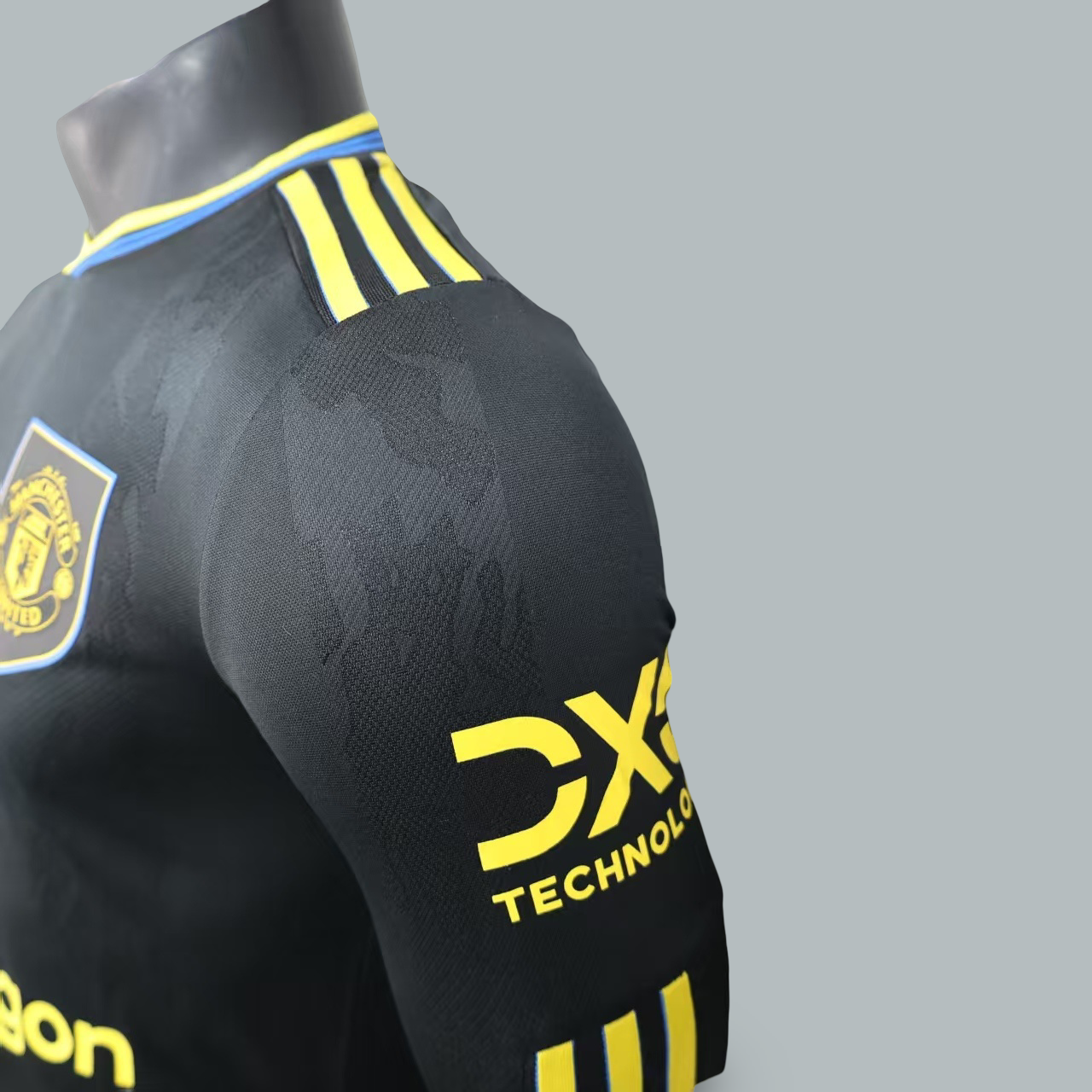Manchester United 25/26 Second Away Player Edition Long Sleeve Kit