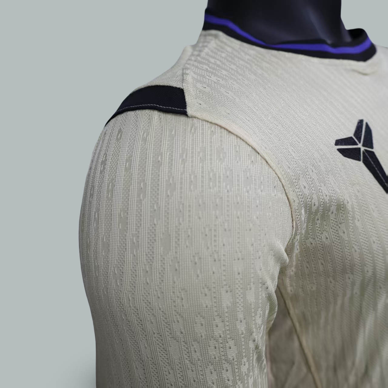 Barcelona 25/26 Away Player Edition Long Sleeve Kit