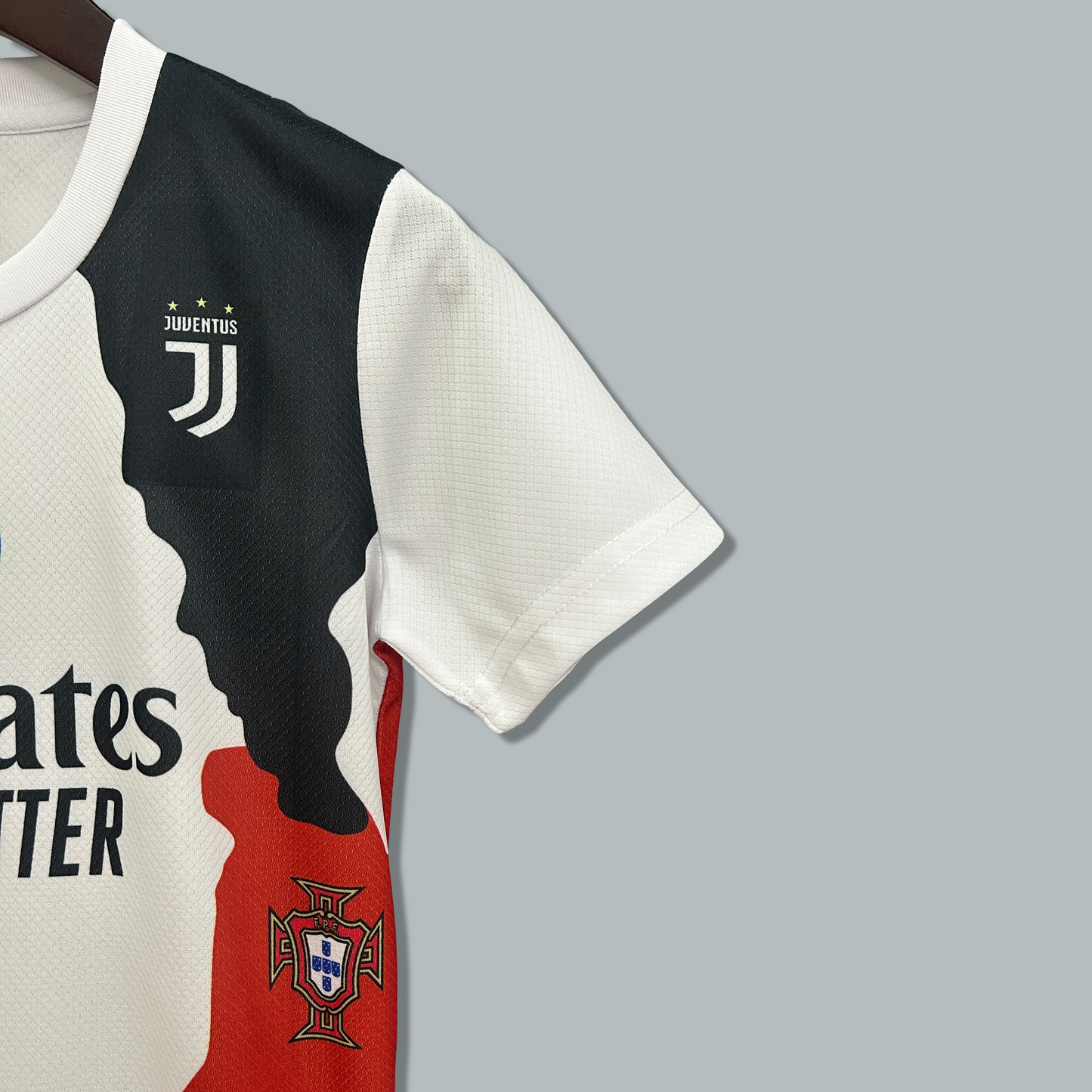 Ronaldo 25/26 "Career Tribute" Premium Kids Kit