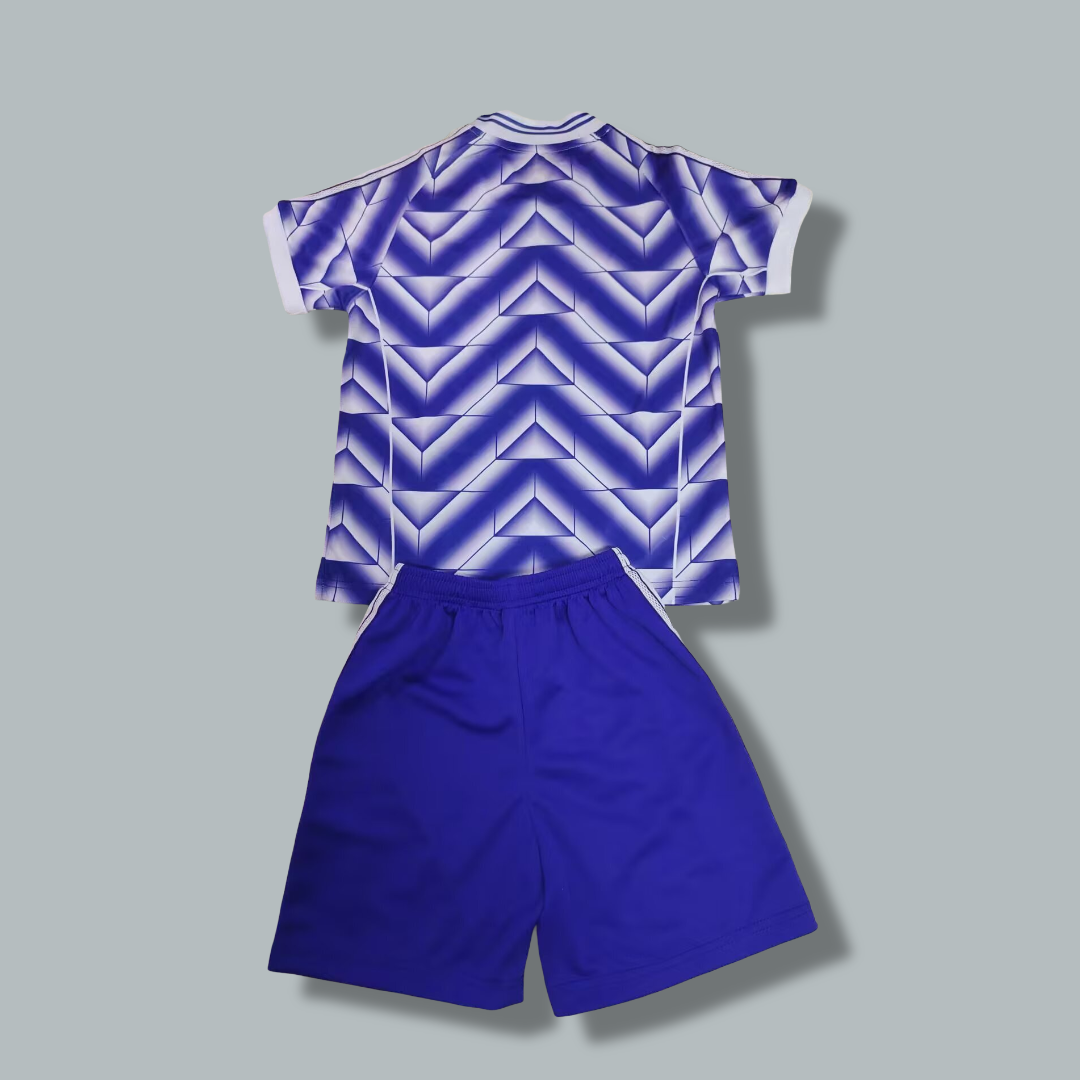 Real Madrid 25/26 "Retro Style" Premium Kids Kit