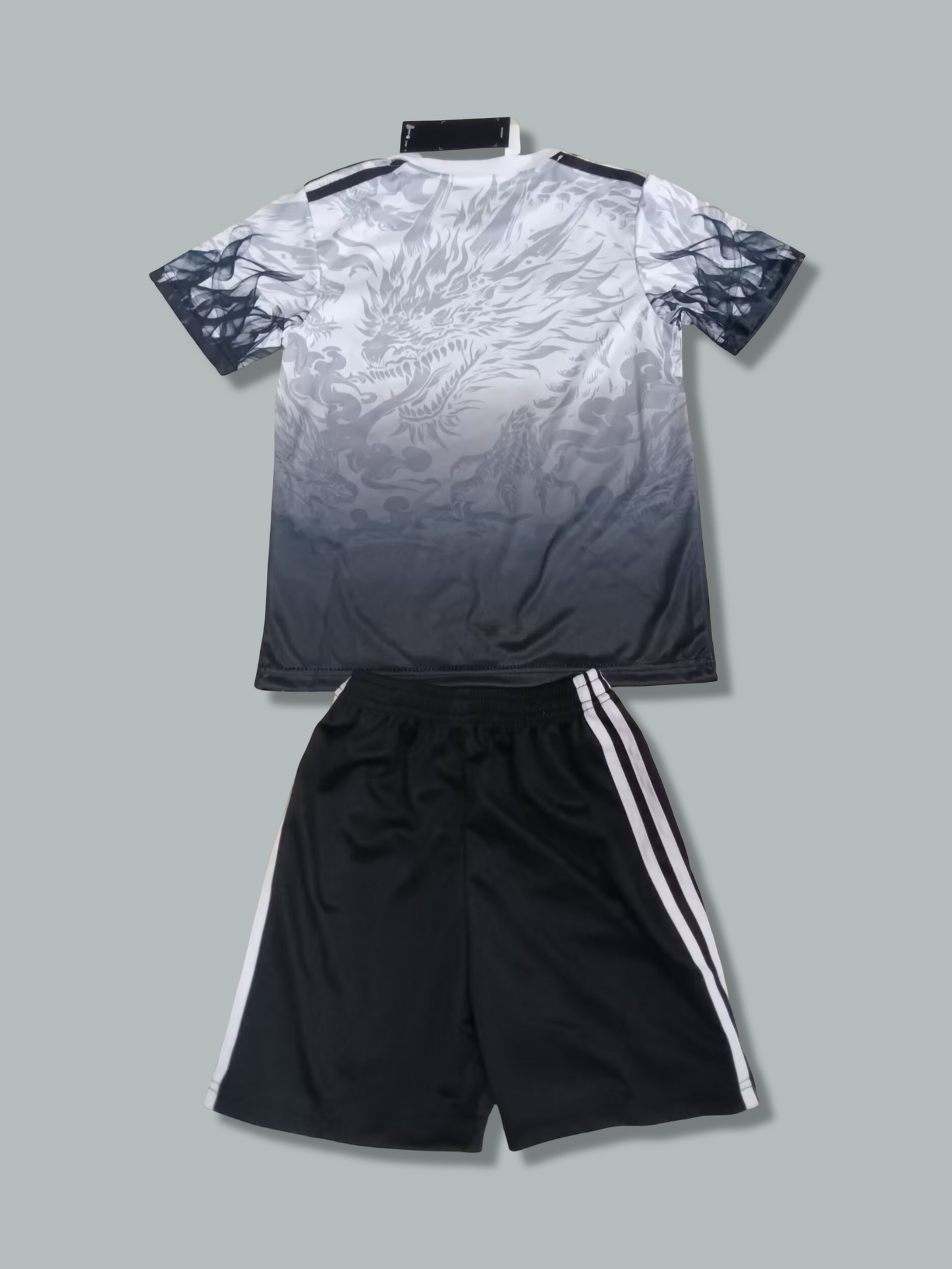 Real Madrid 25/26 "Emerald Flame" Premium Kids Kit