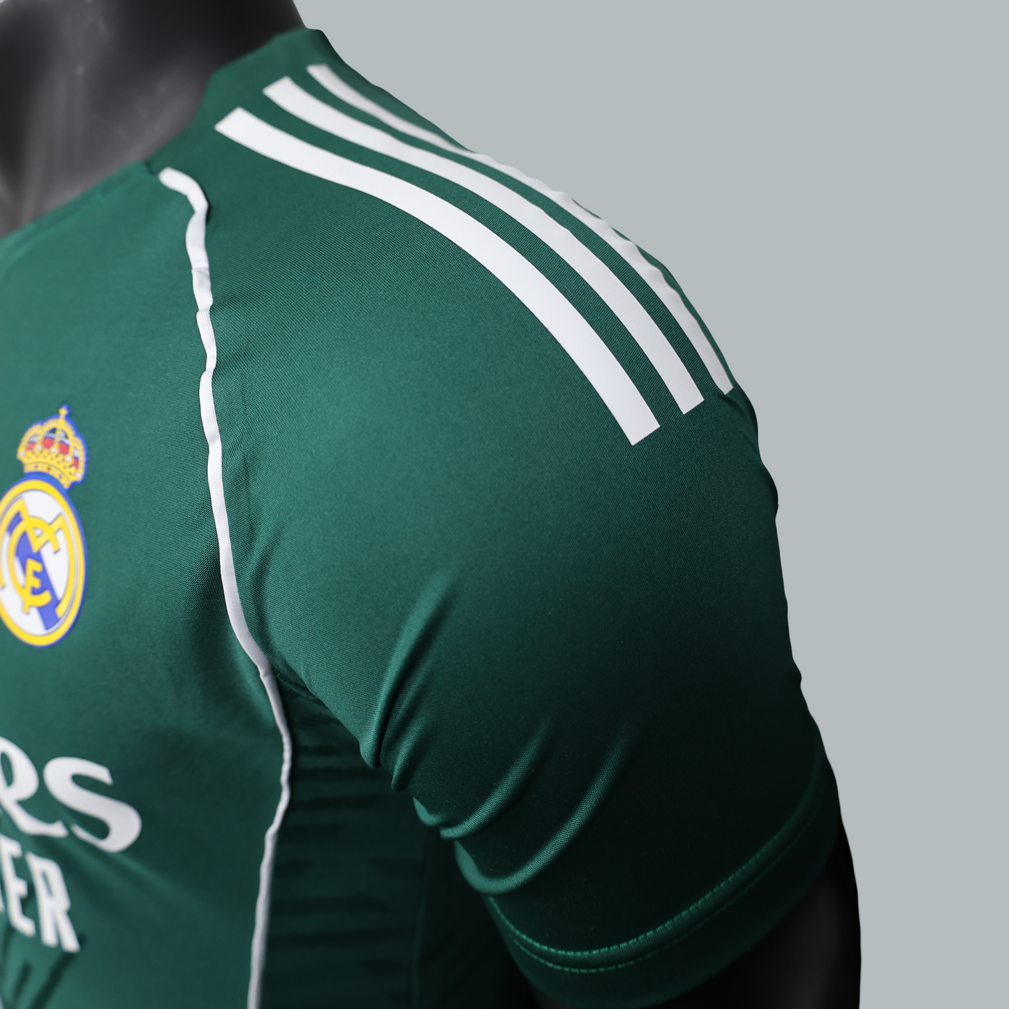 Real Madrid 25/26 "Emerald Legacy" Player Version Premium Kit