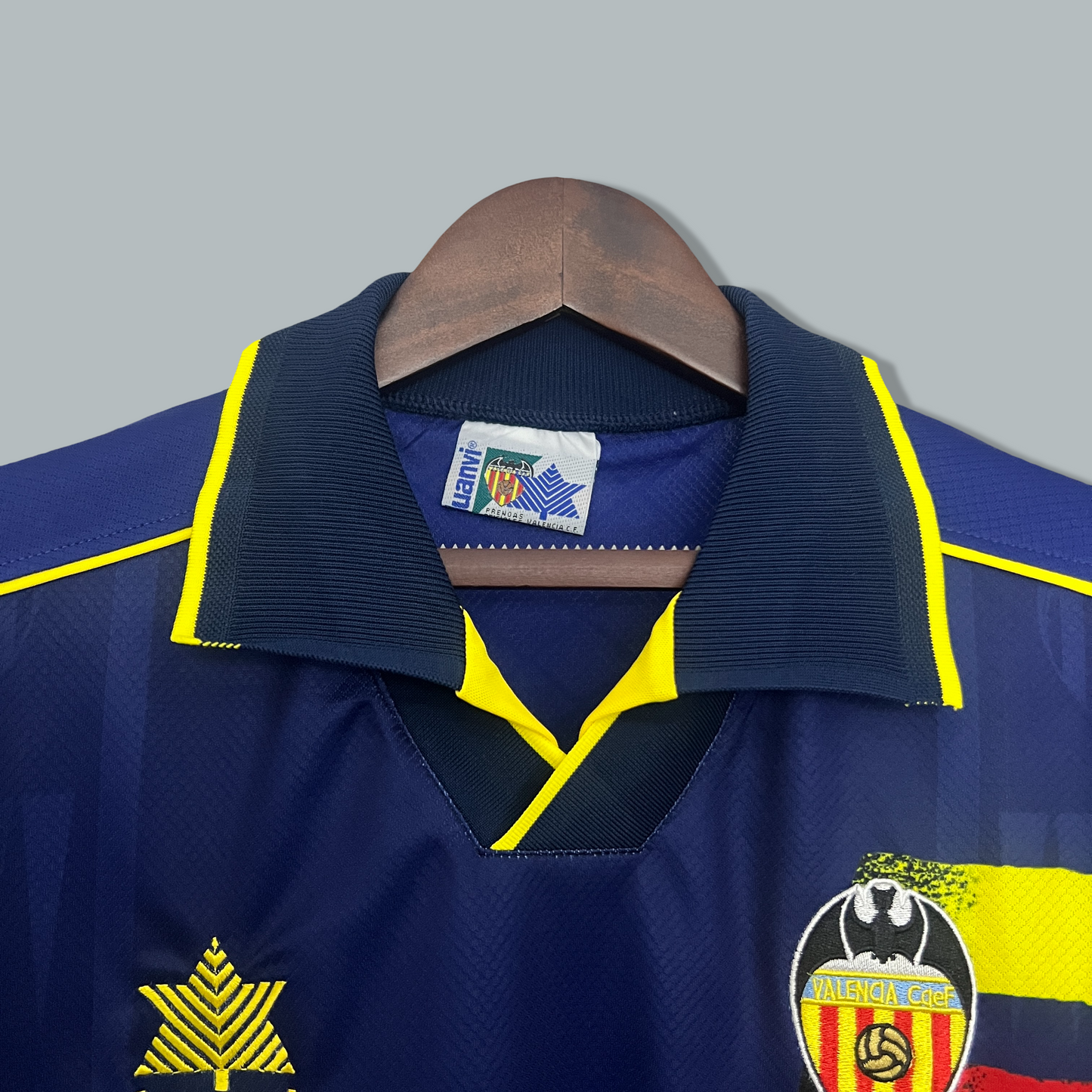 1996-1997 Valencia Away Retro Kit