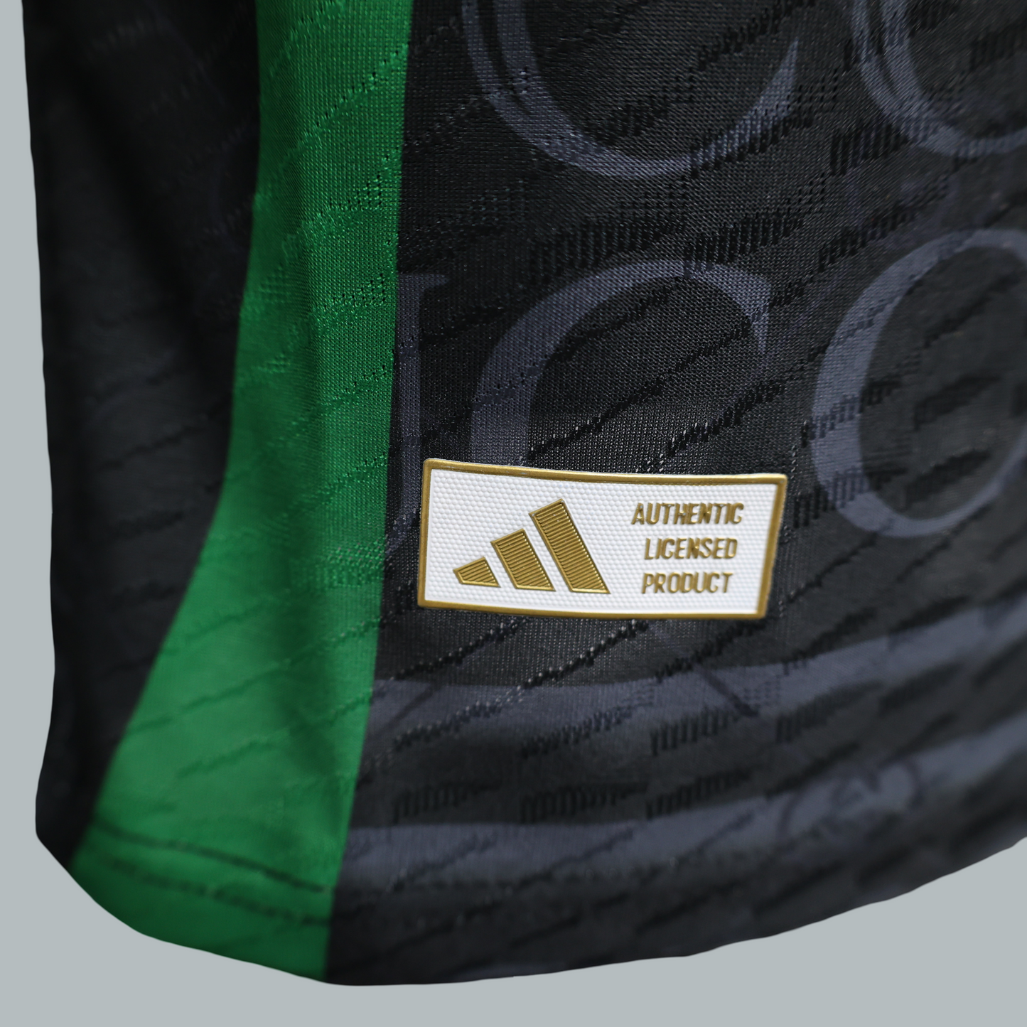 Real Madrid 25/26 "Gucci Edition" Player Version Premium Kit