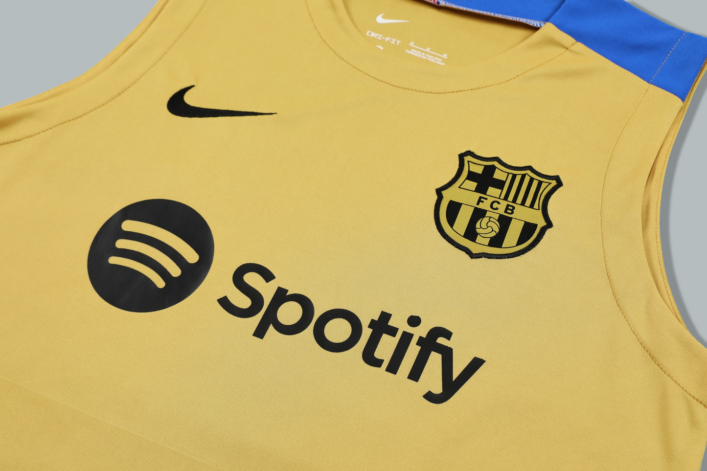 Barcelona 24/25 ‘Golden Heritage’ Sleeveless Jersey and Shorts Set