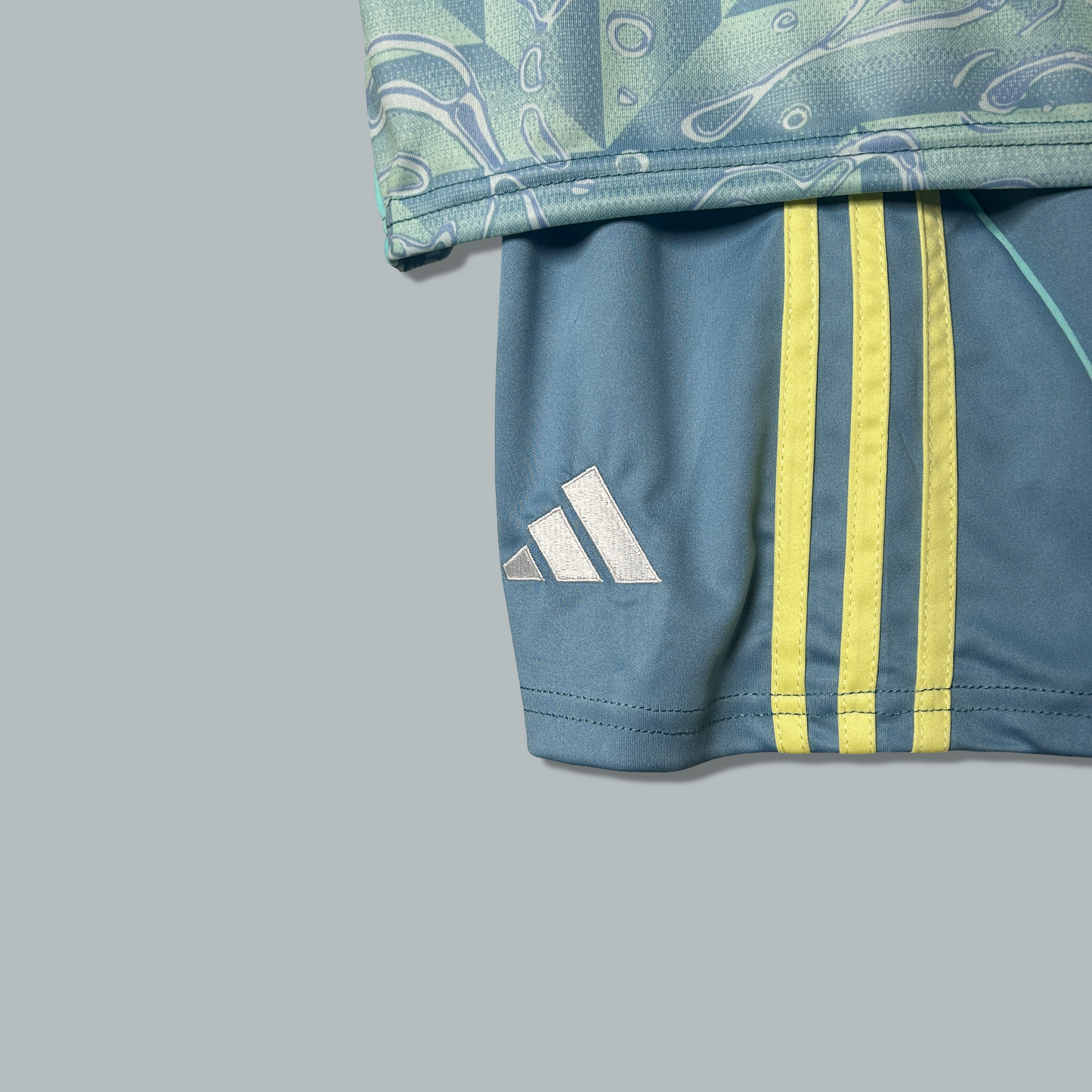 Juventus 25/26 Away Kids Kit