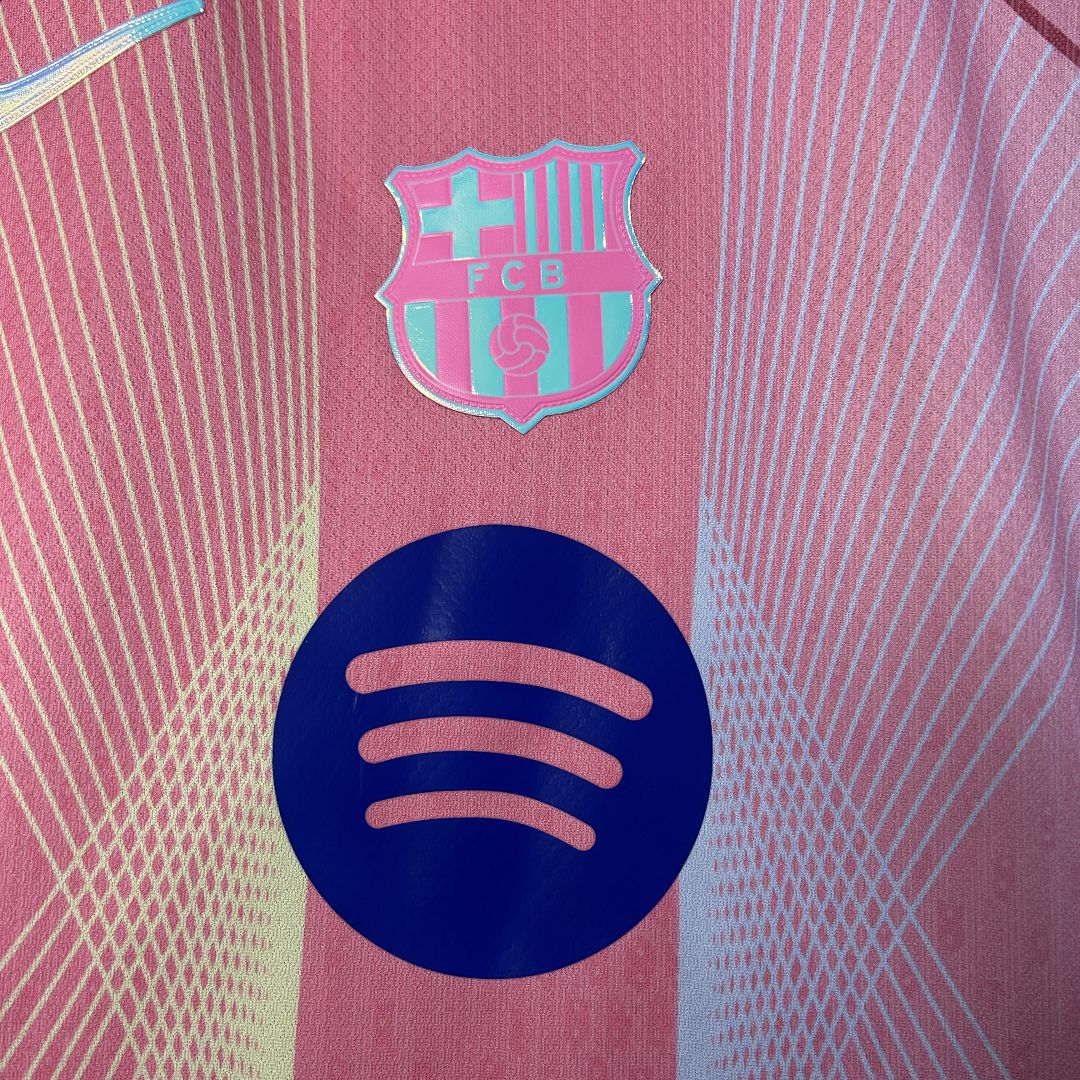 Barcelona 25/26 "Aurora" Premium Kids Kit