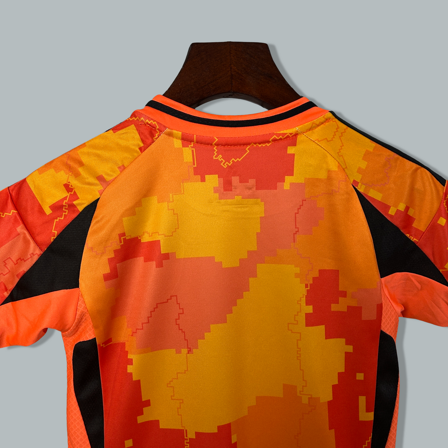 Paris FC 25/26 "Orange Pixel Camo" Premium Kids Kit
