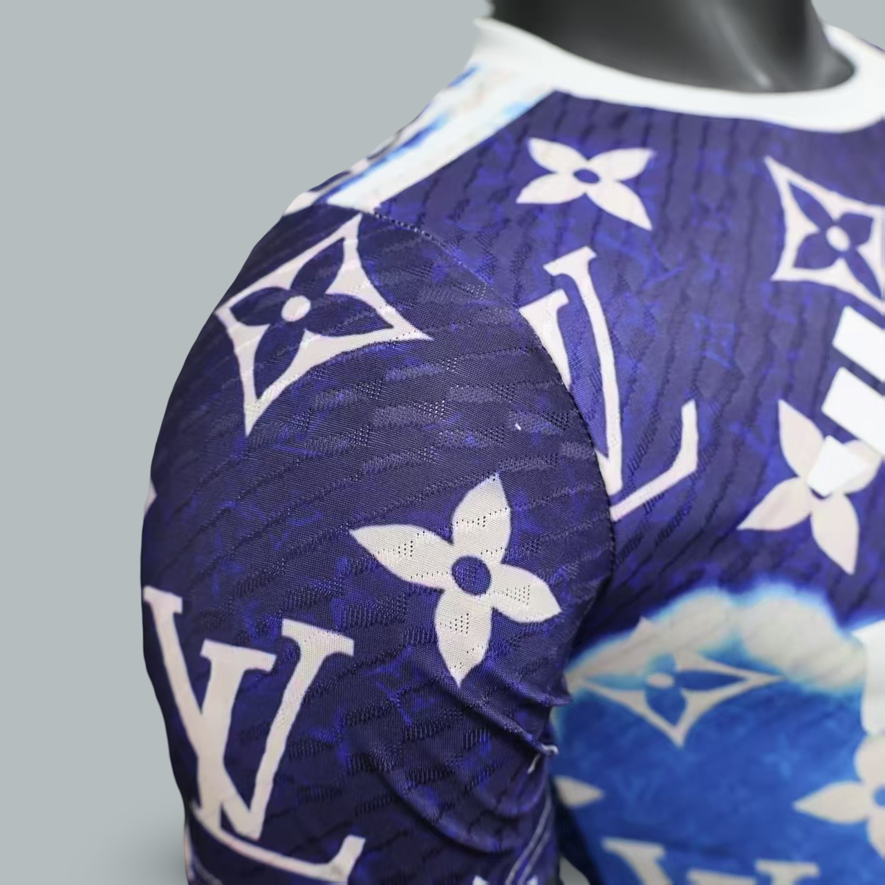 Real Madrid 25/26 "Louis Vuitton Edition" Player Version Premium Kit