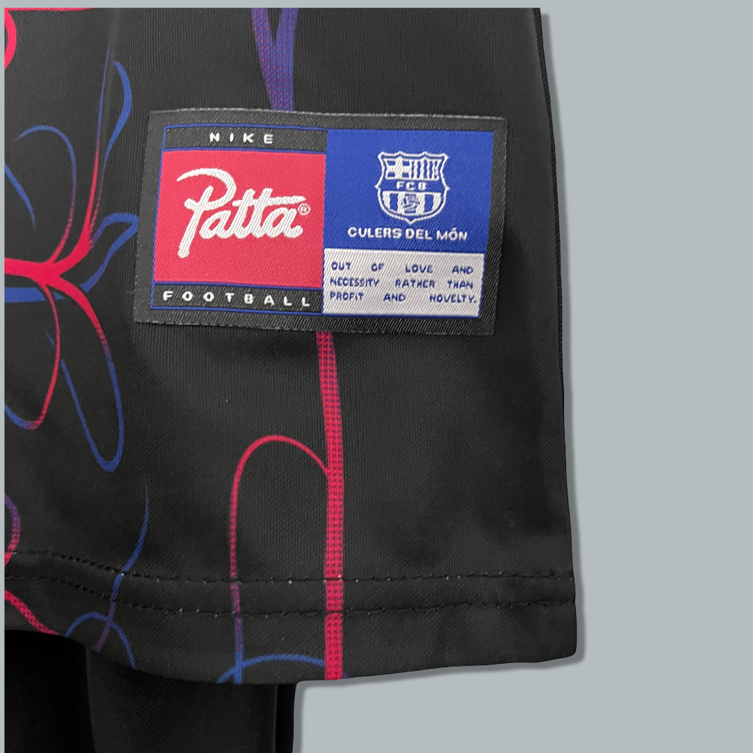 Barcelona 23/24 "Patta Arteries" Premium Kids Kit