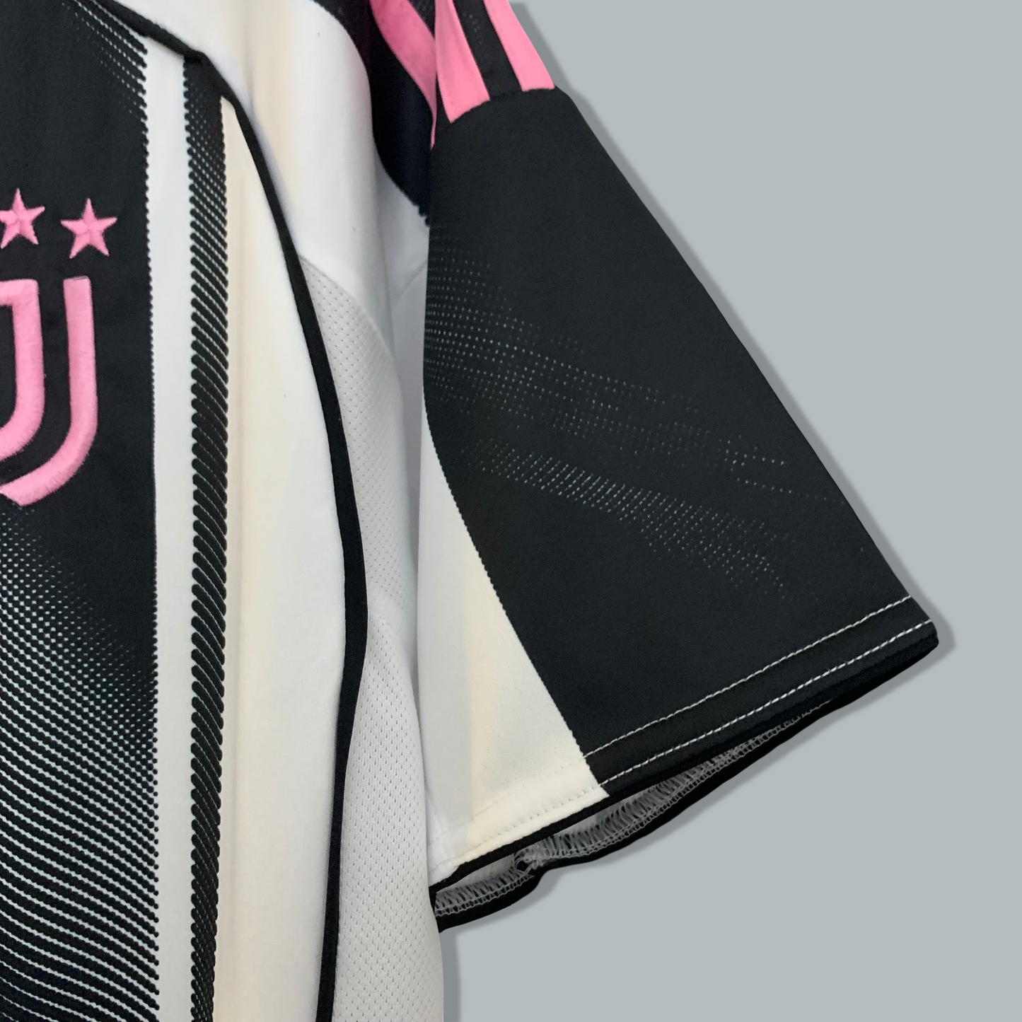 Juventus 25-26 Home Kit