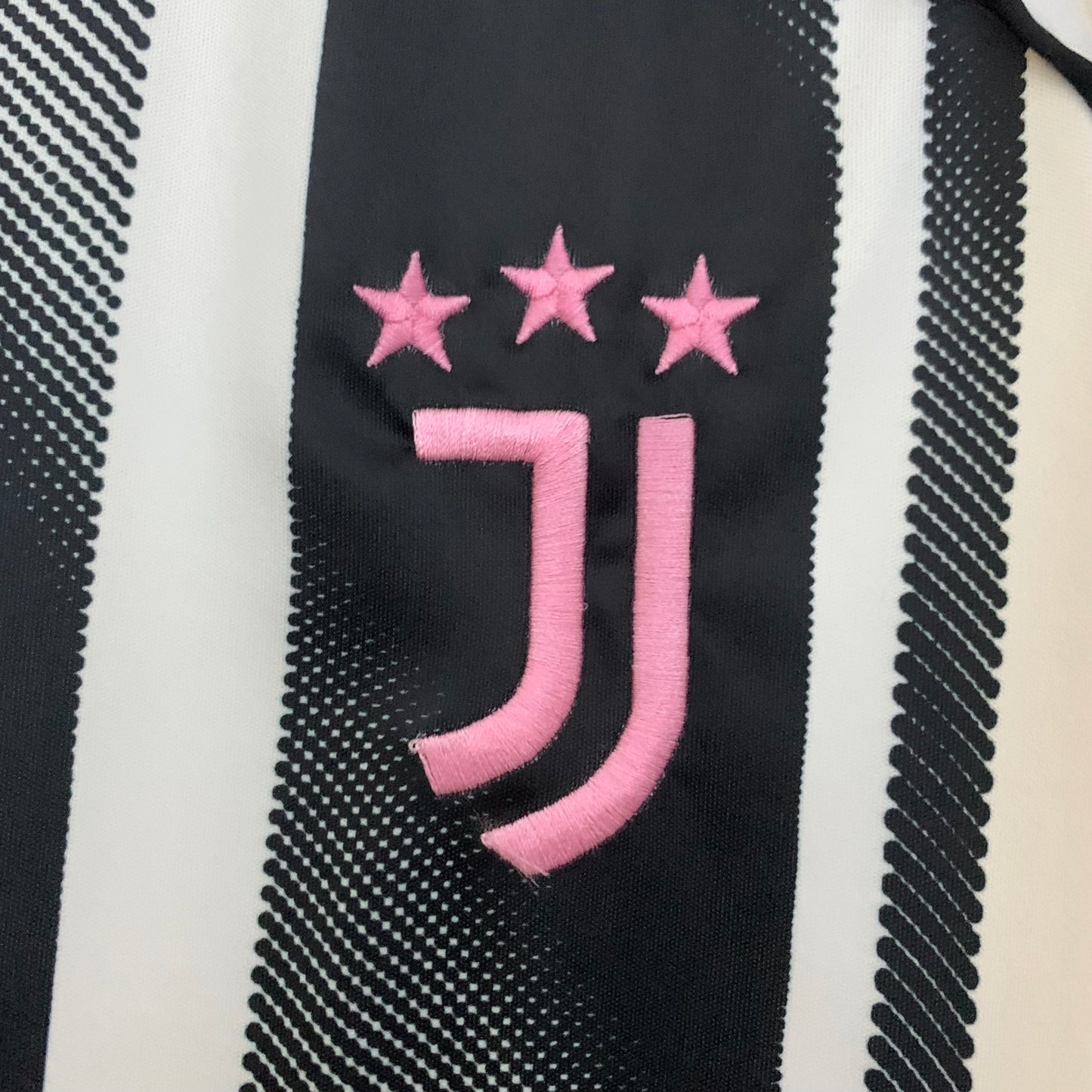 Juventus 25-26 Home Kit