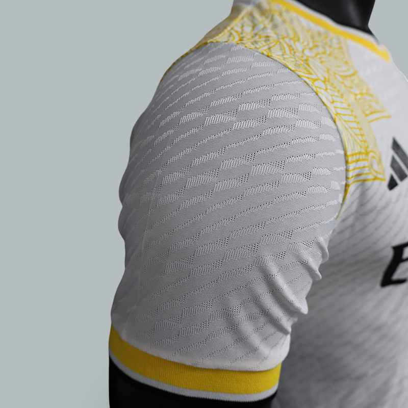 Real Madrid 25/26 "Serpent Legacy" Player Version Premium Kit