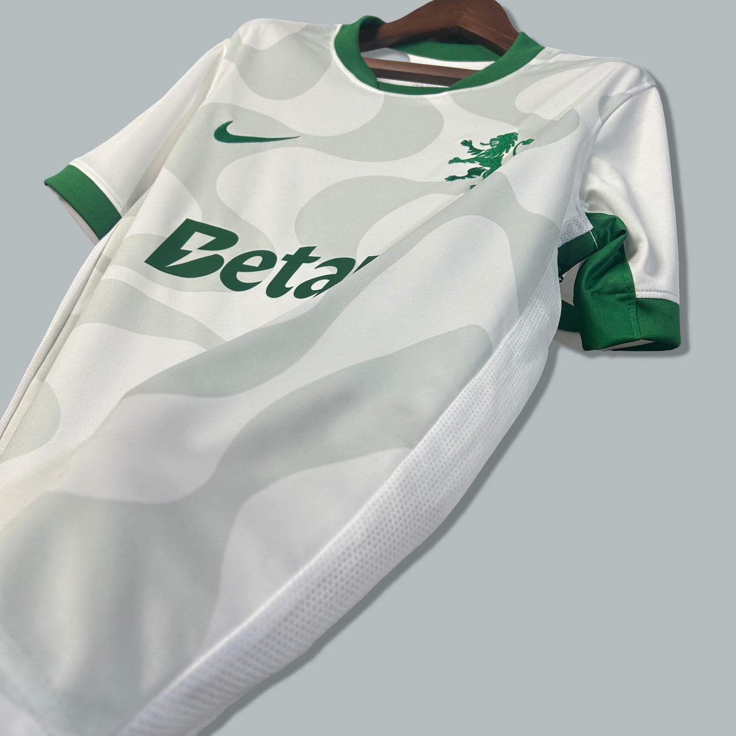 Sporting CP 25/26 Away Kit