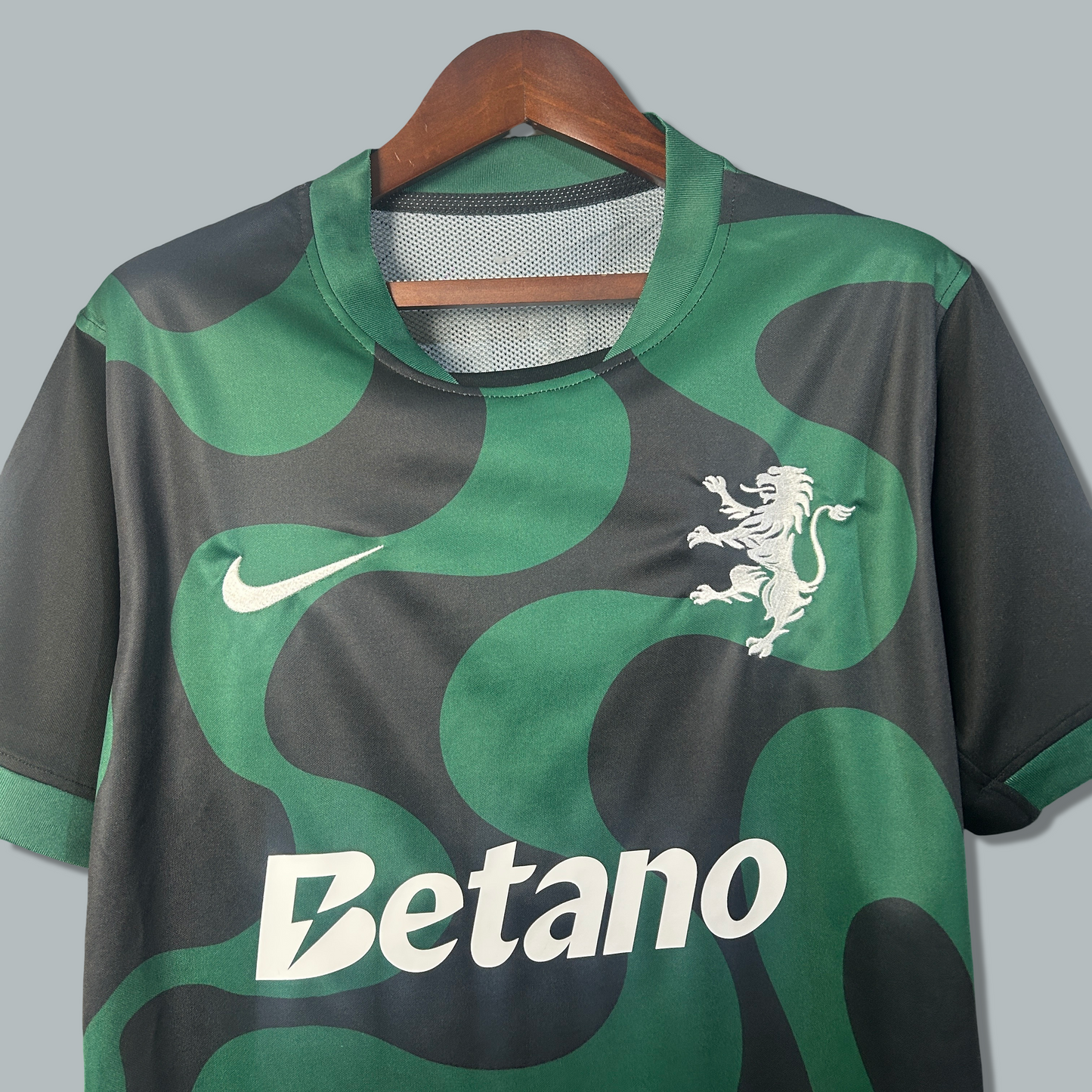 Sporting CP 25/26 Third Kit