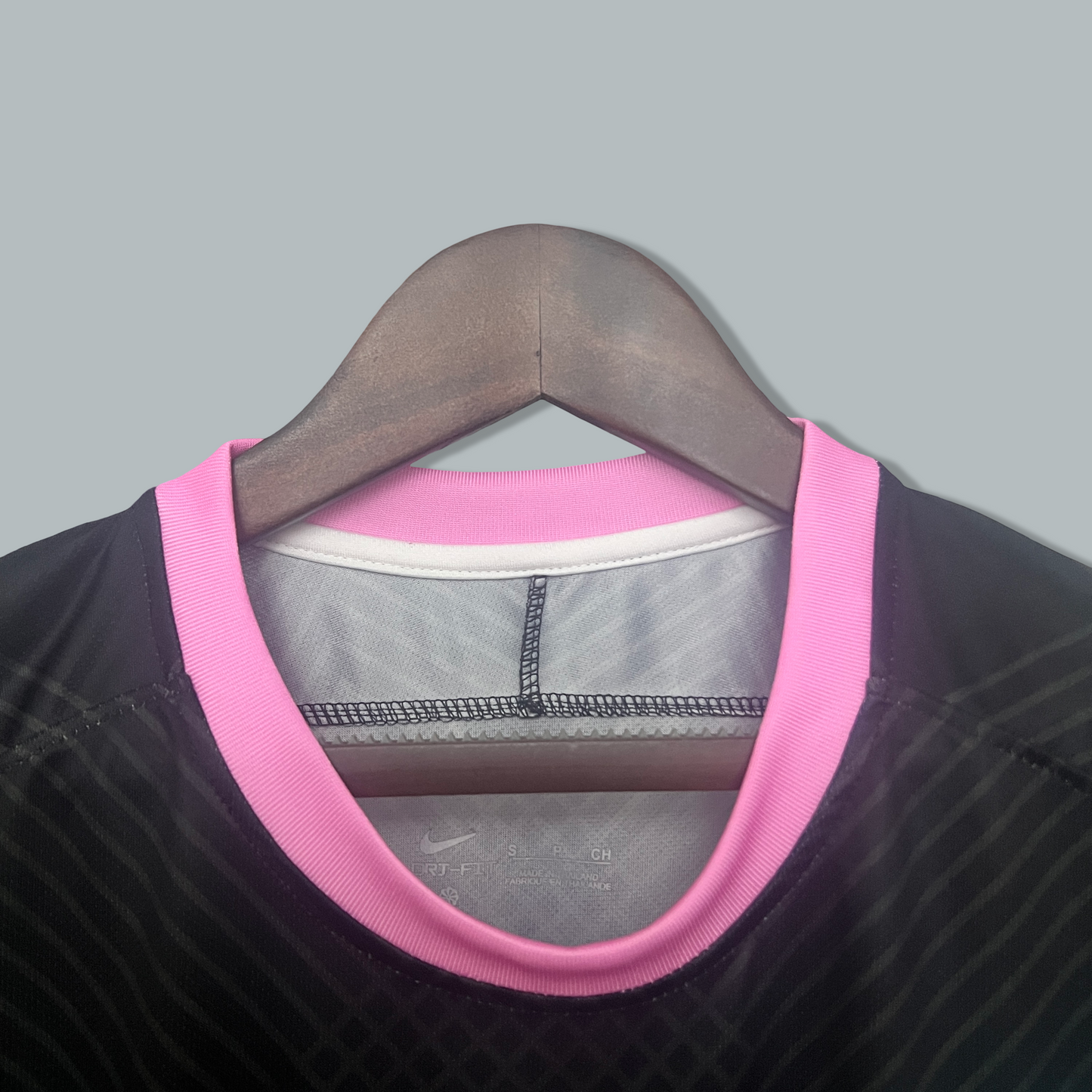Inter Milan 25/26 "Serpente Rosa" Kit