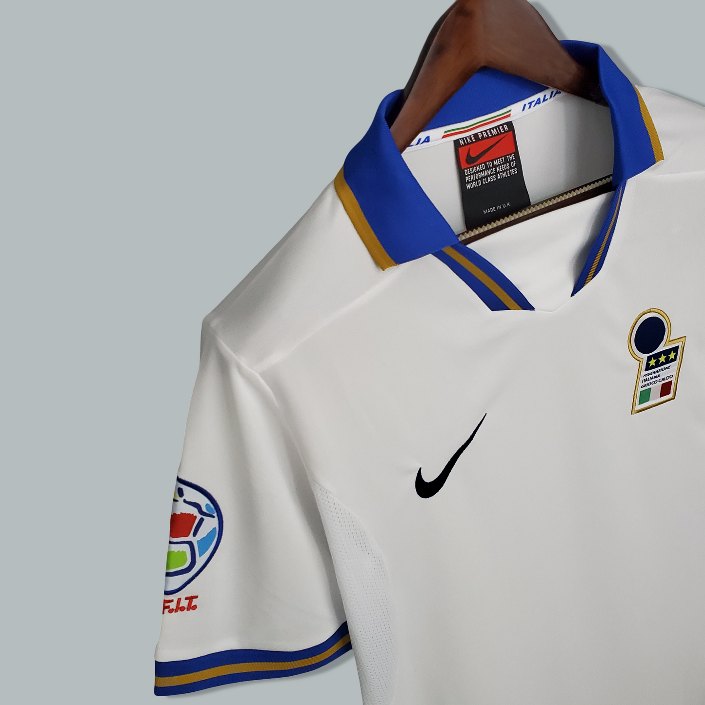 1996 Italy Away Retro Kit