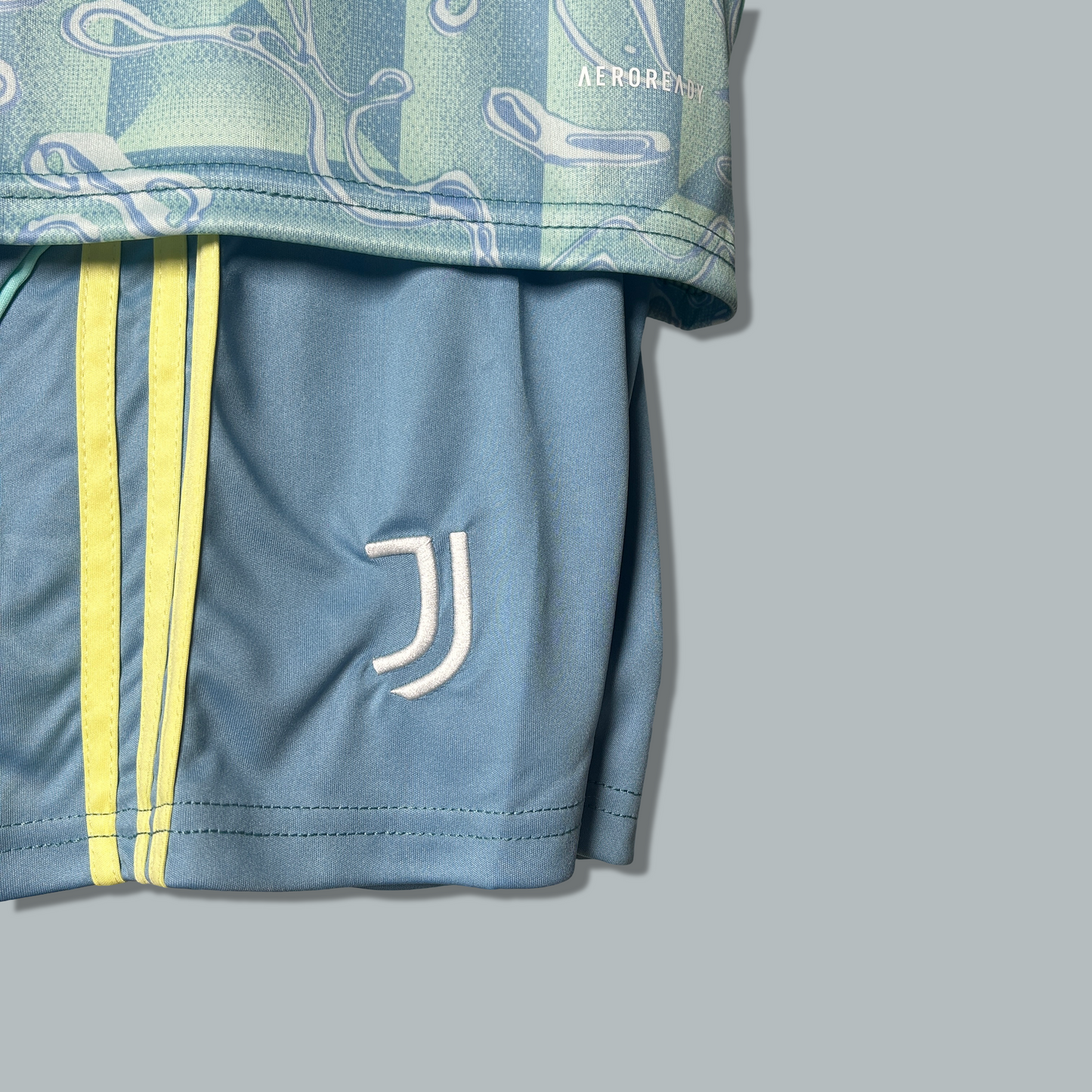 Juventus 25/26 Away Kids Kit