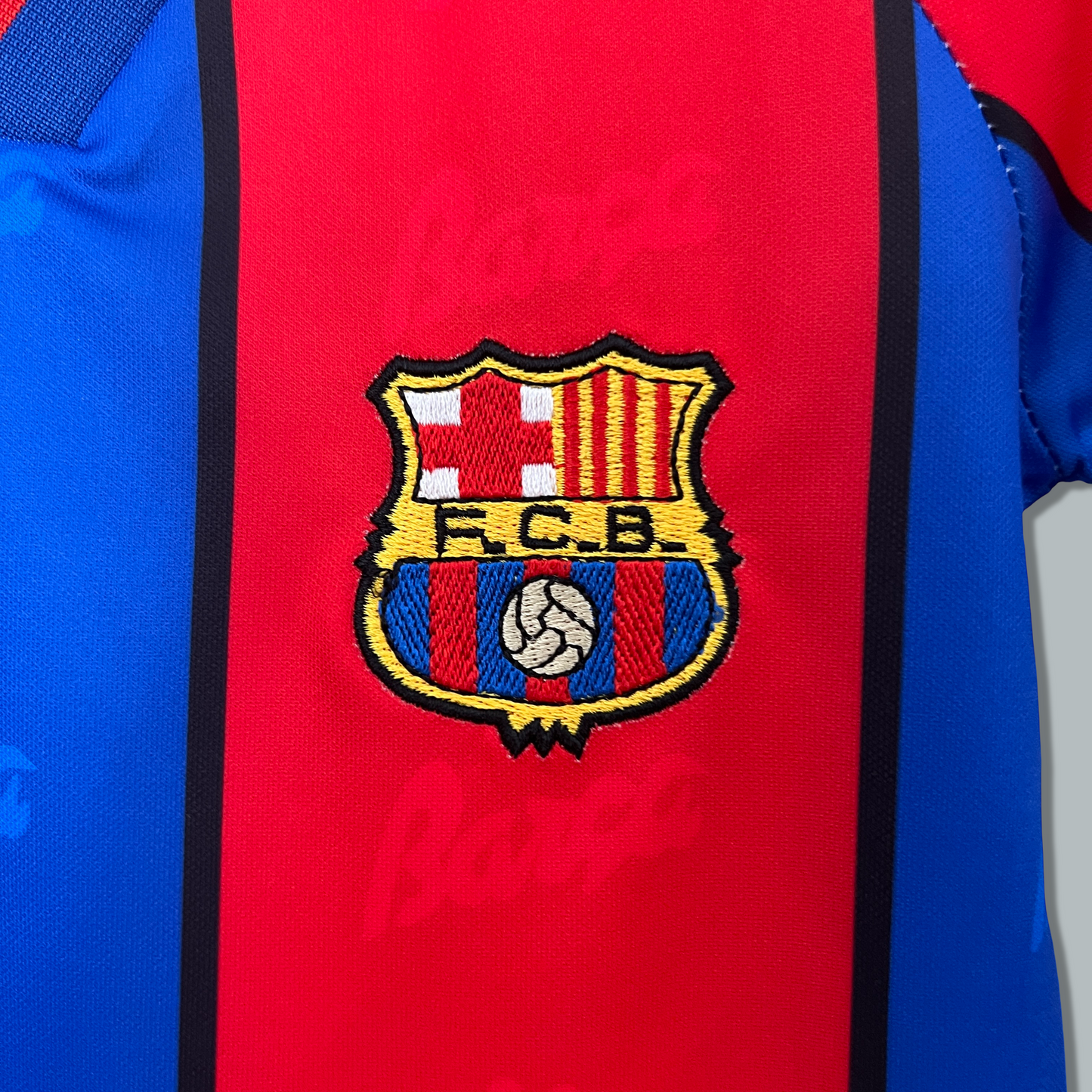 Barcelona 95-97 Retro Kids Kit