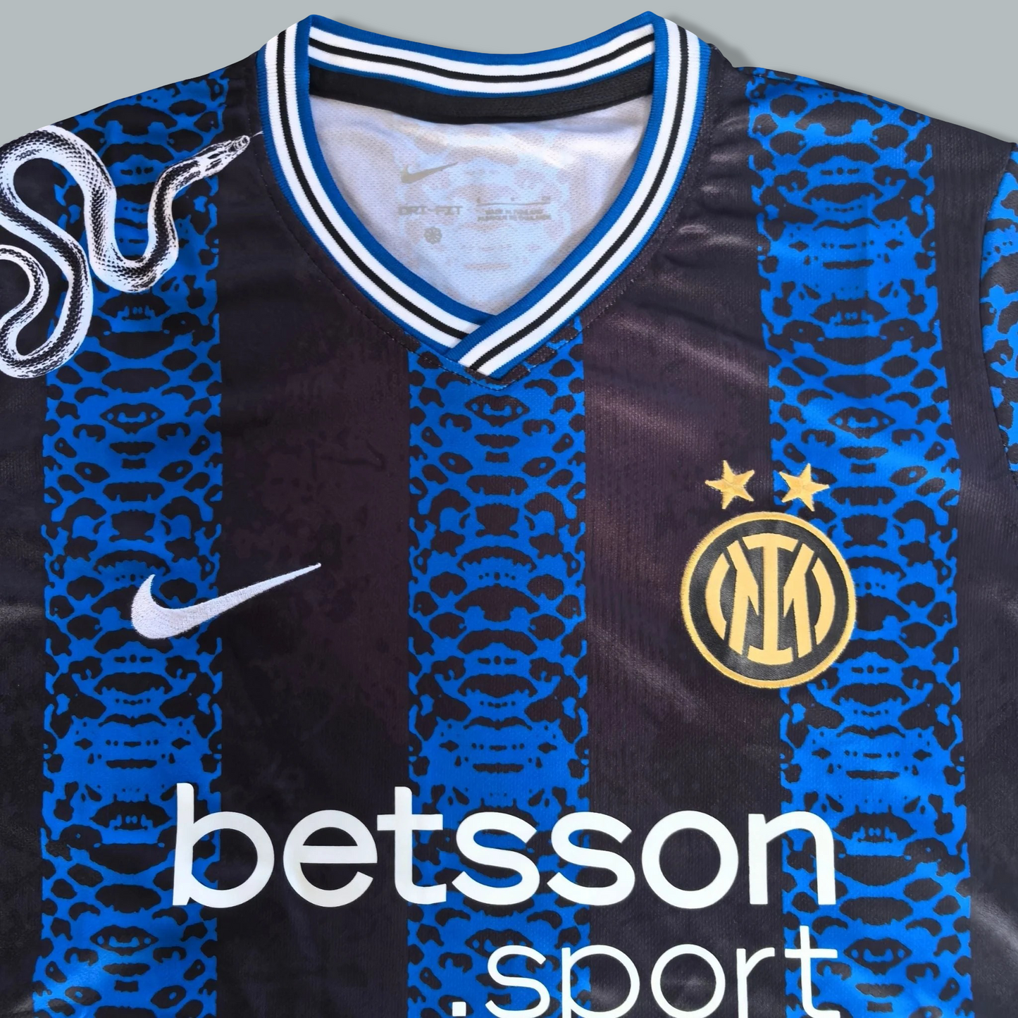 Inter Milan 25/26 "Strike" Kit