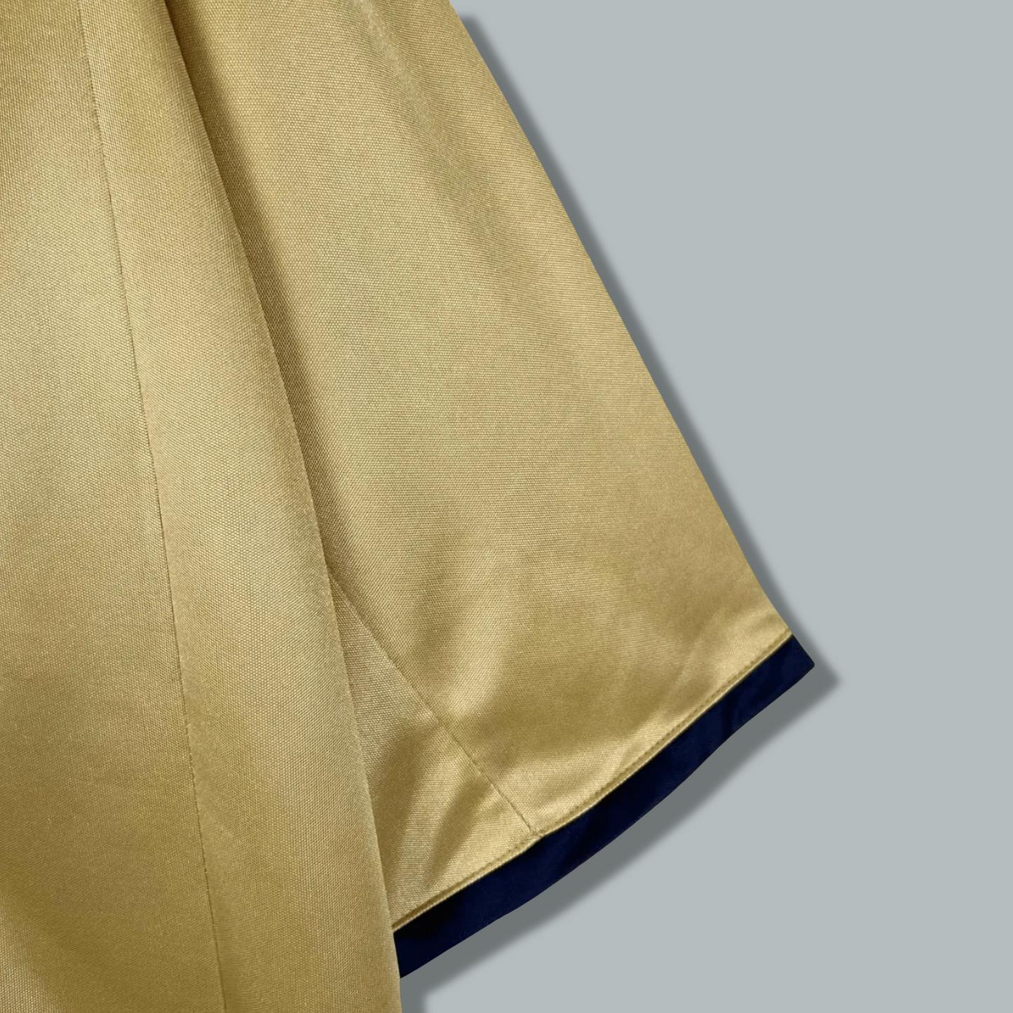 2002-2003 Barcelona Gold Retro Away Kit