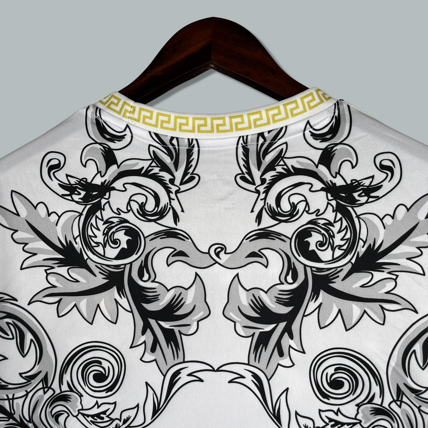 Italy 25/26 "Versace" White Premium Kit