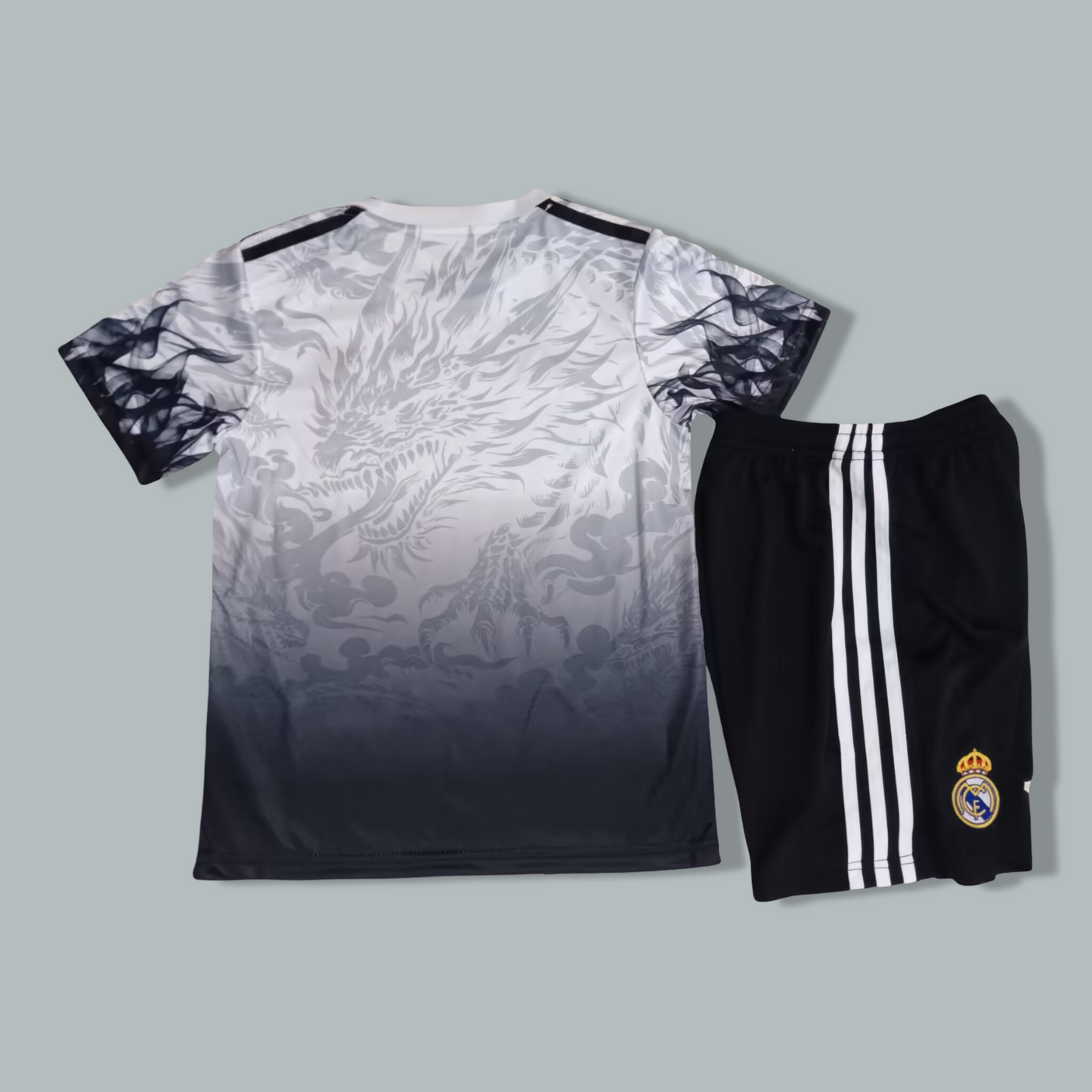 Real Madrid 25/26 "Emerald Flame" Premium Kids Kit