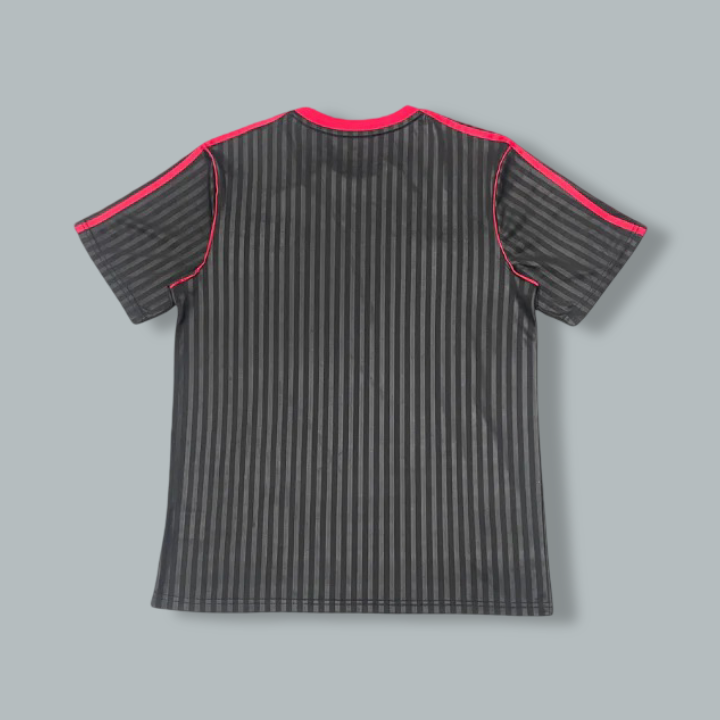 Manchester United 24/25 "Treble Tribute" Kit