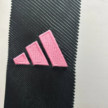 Juventus 25-26 Home Kids Kit