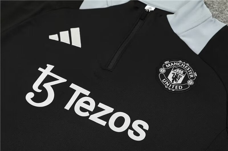 Manchester United 25/26 Training Tracksuit "Midnight Shadow Edition"