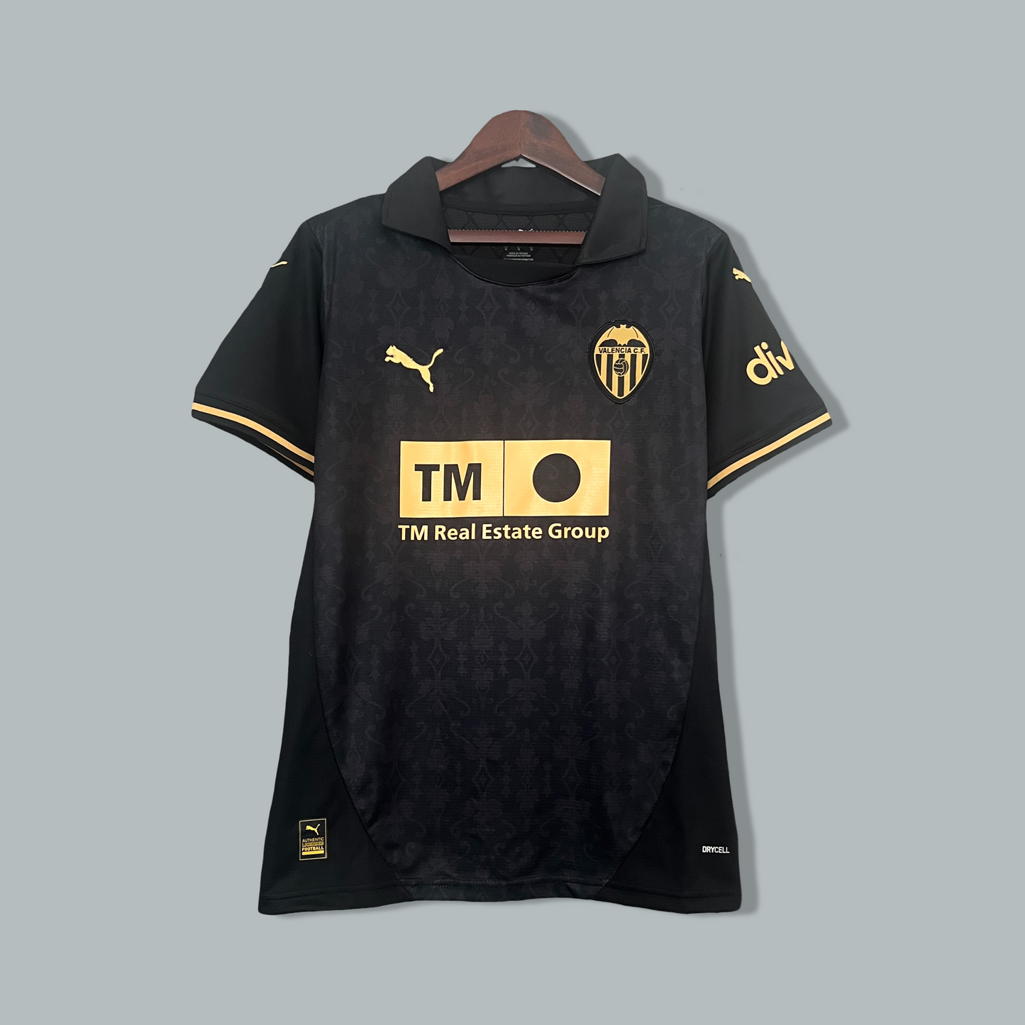 Valencia 24/25 Away Kit