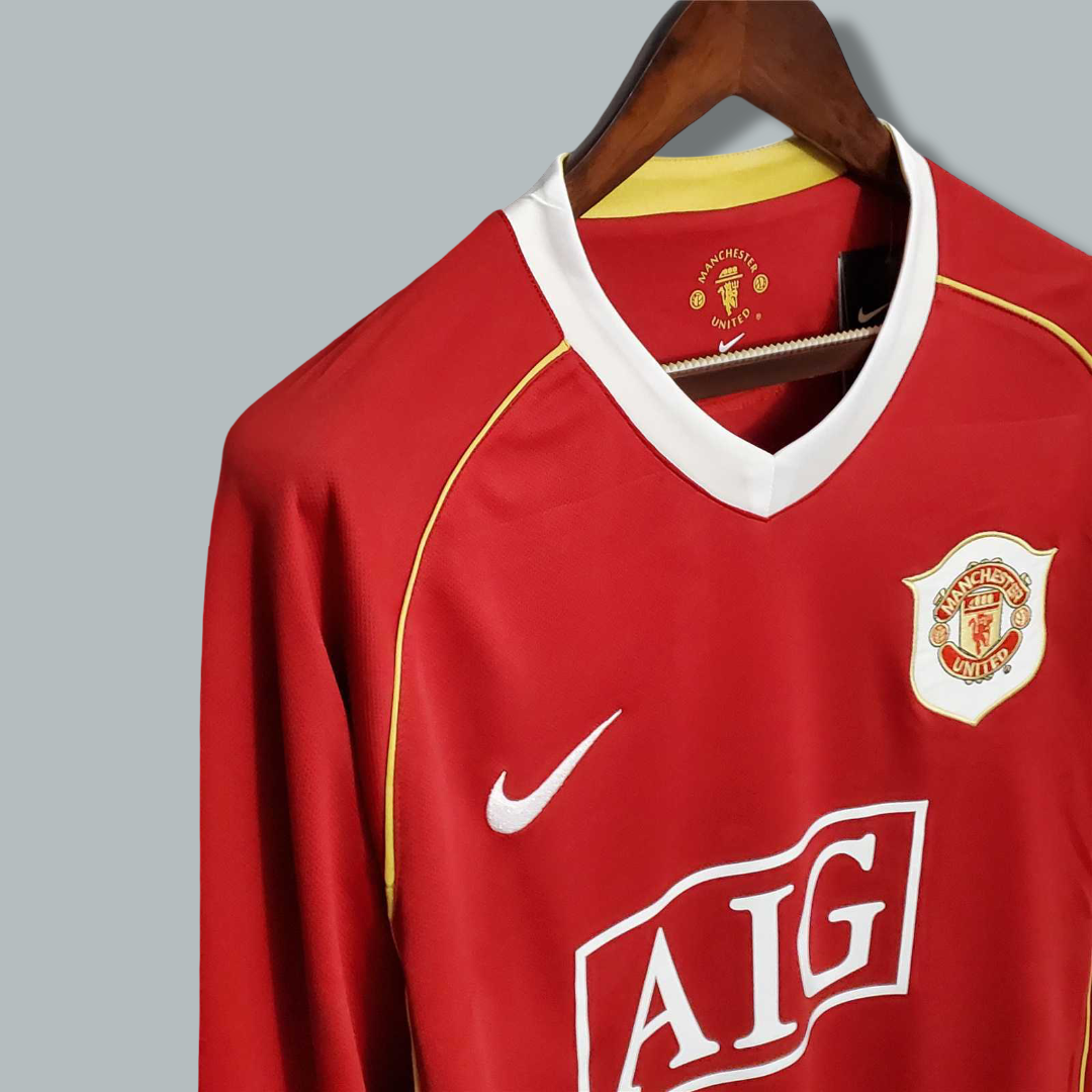 2006-2007 Manchester United Home Long Sleeve Kit