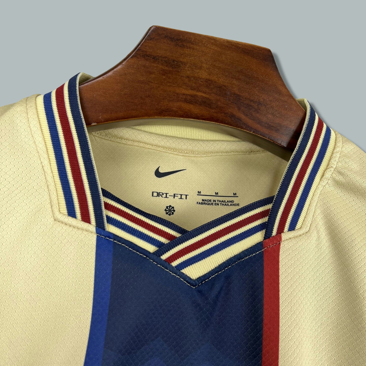 Barcelona 26/27 "Golden Catalonia" Premium Kit