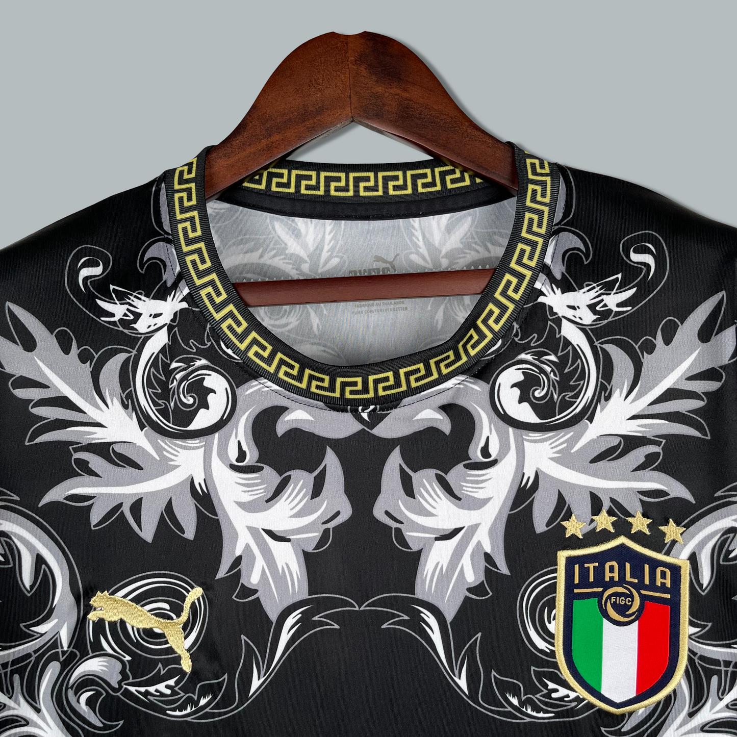 Italy 25/26 "Versace" Black Premium Kit