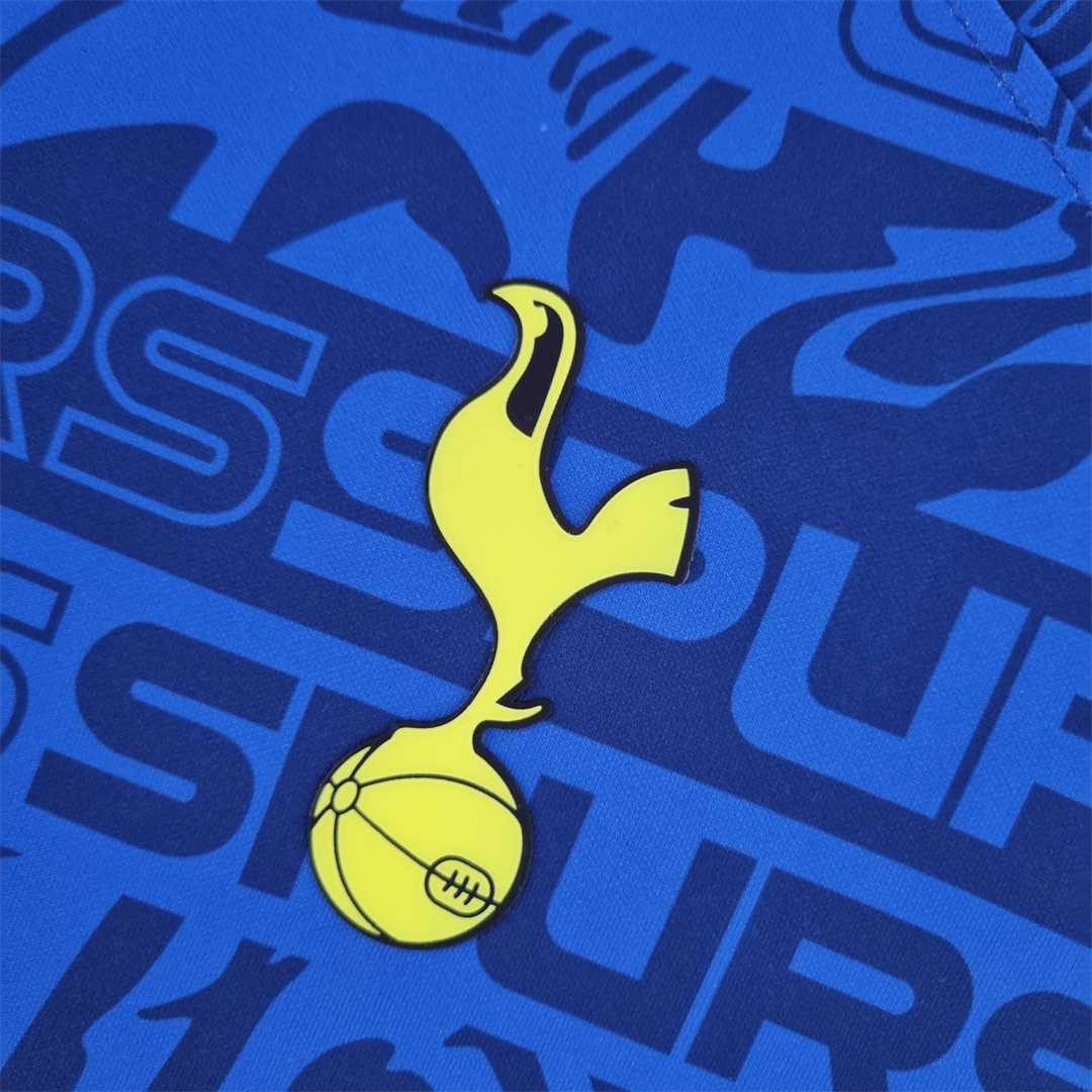Tottenham Hotspur 25/26 "Patternhold" Premium Kit