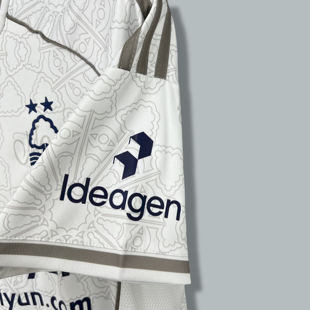 Nottingham Forest 25/26 Away Kit