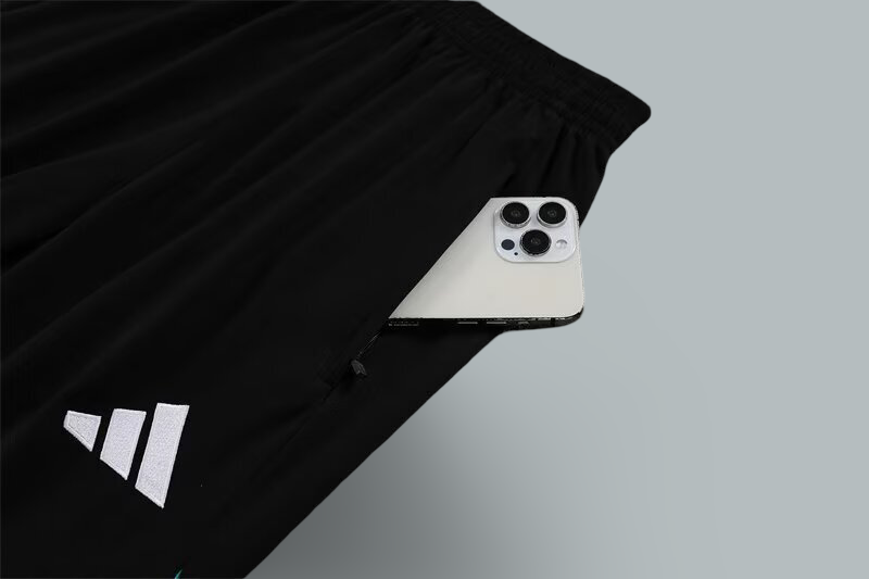 Liverpool 25/26 "Emerald Pulse" Training Tracksuit